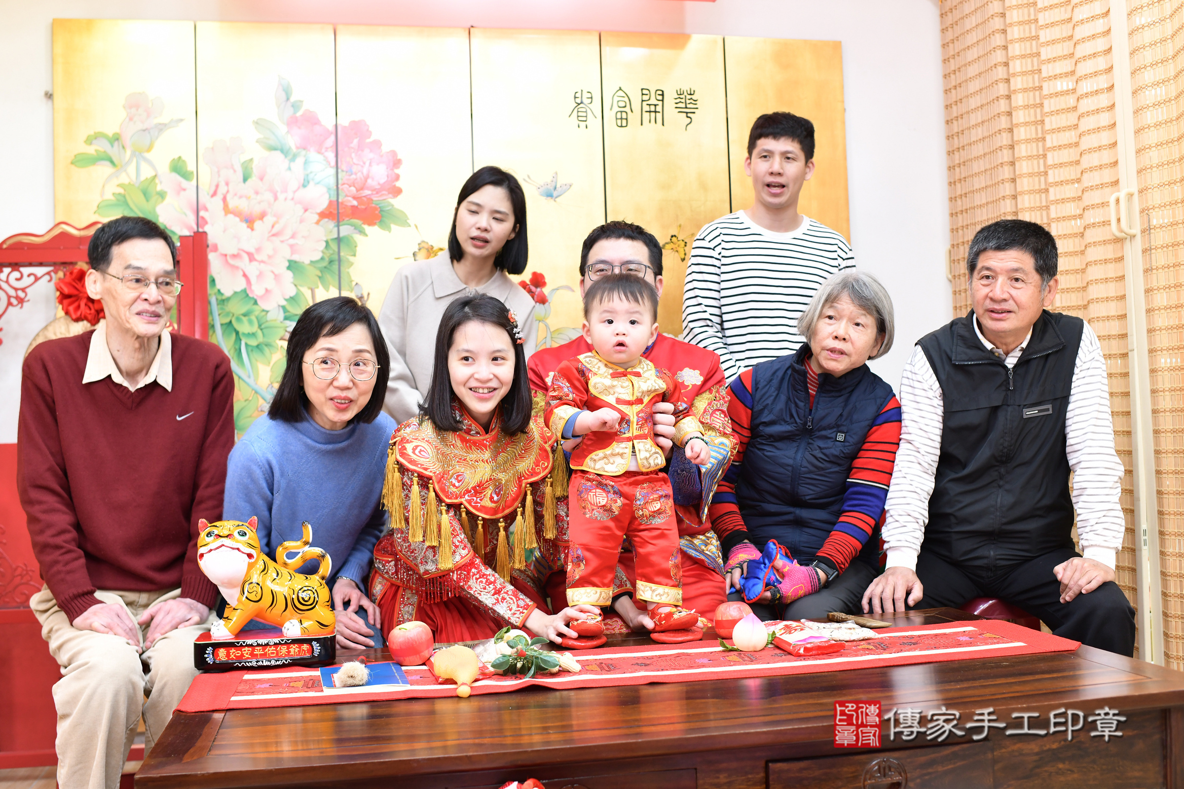 台北市大同區安安寶寶抓周推薦:傳家台北店抓周度脺中國風會場,嬰兒古禮抓周流程儀式吉祥話、抓周道具物品24種、拍照。抓周證書。2025.1.11,照片18 台北市大同區安安寶寶抓周推薦:傳家台北店抓周度脺中國風會場,嬰兒古禮抓周流程儀式吉祥話、抓周道具物品24種、拍照。抓周證書。2025.1.11,照片18