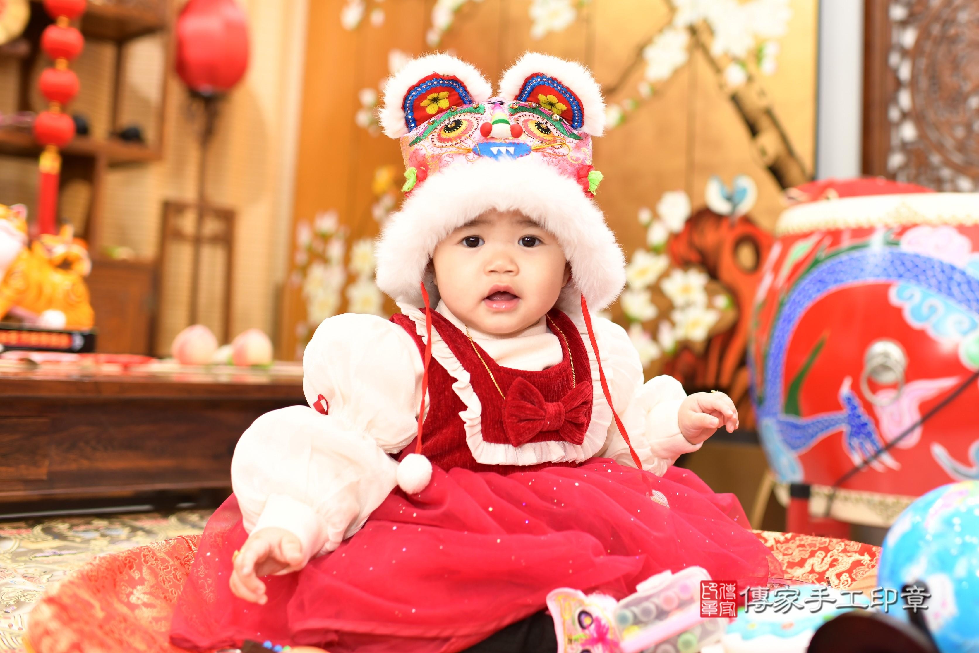 傳家手工印章台南店、抓周、度脺、中國風會場、傳家嬰兒古禮、吉祥話、抓周道具物品24種、拍照。抓周證書。寶寶抓周、滿周歲、生日快樂、祝福 傳家手工印章台南店、抓周、度脺、中國風會場、傳家嬰兒古禮、吉祥話、抓周道具物品24種、拍照。抓周證書。寶寶抓周、滿周歲、生日快樂、祝福