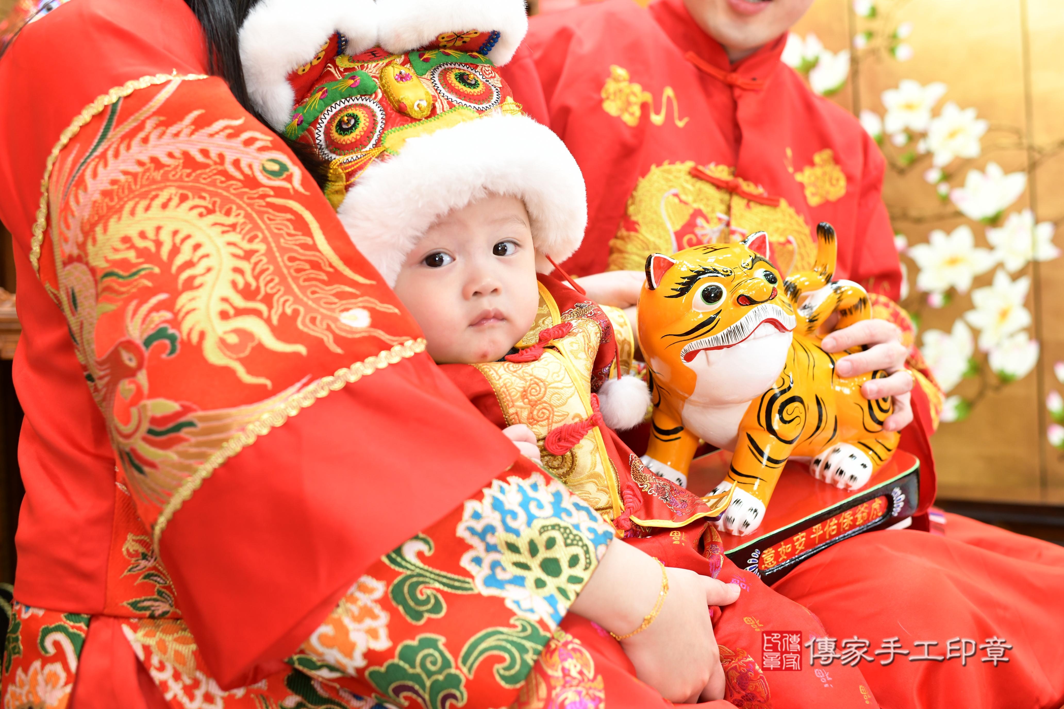 探險家、導遊、領隊