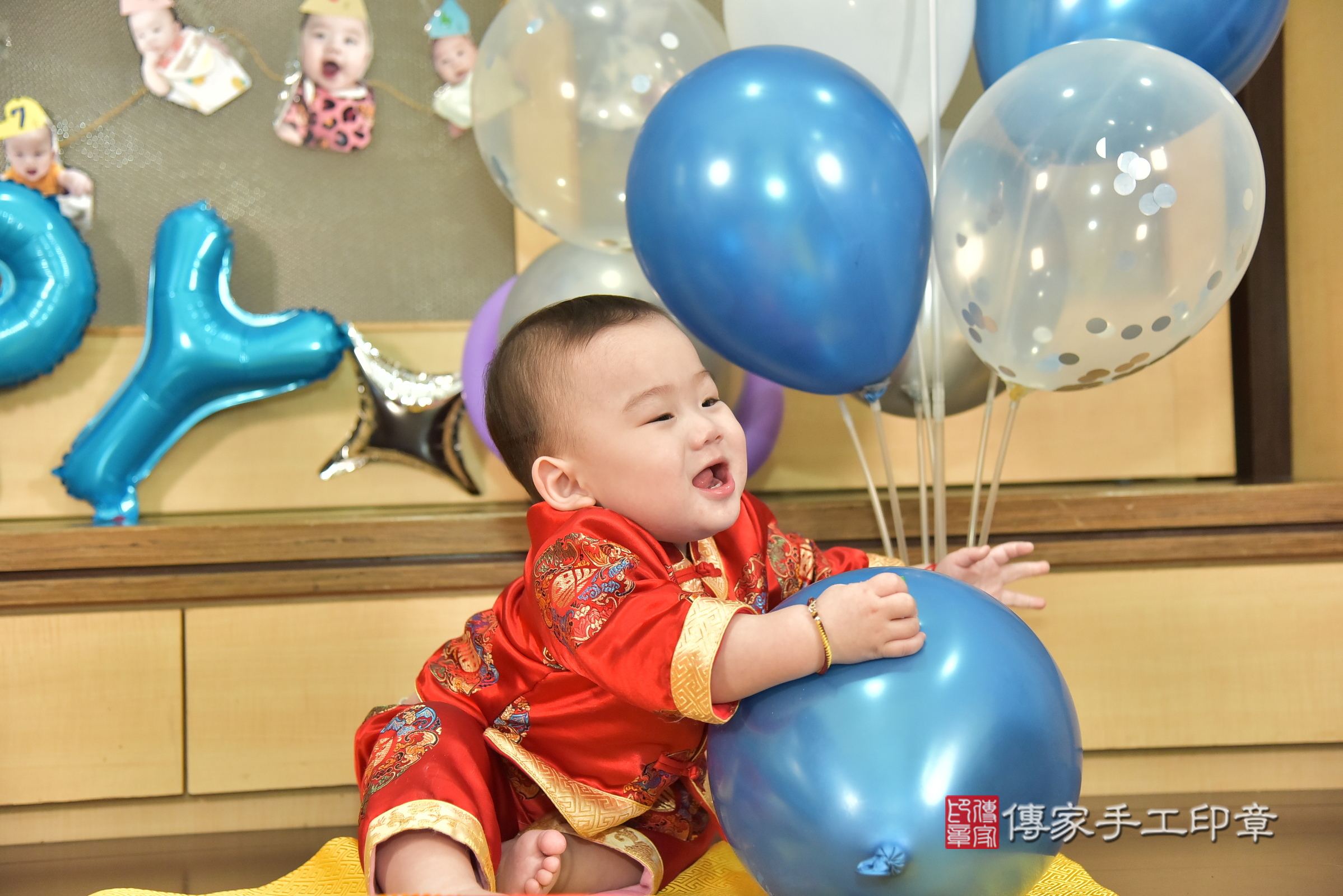 桃園市小莃寶寶抓周推薦:傳家新北店到府抓周,嬰兒古禮抓周流程儀式吉祥話、抓周道具物品24種、拍照。抓周證書。2025.1.12,照片6 桃園市小莃寶寶抓周推薦:傳家新北店到府抓周,嬰兒古禮抓周流程儀式吉祥話、抓周道具物品24種、拍照。抓周證書。2025.1.12,照片6