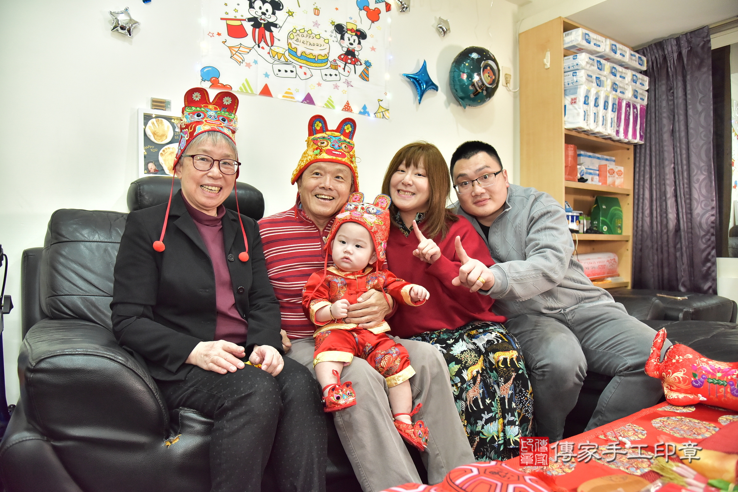 桃園市小莃寶寶抓周推薦:傳家新北店到府抓周,嬰兒古禮抓周流程儀式吉祥話、抓周道具物品24種、拍照。抓周證書。2025.1.12,照片3 桃園市小莃寶寶抓周推薦:傳家新北店到府抓周,嬰兒古禮抓周流程儀式吉祥話、抓周道具物品24種、拍照。抓周證書。2025.1.12,照片3