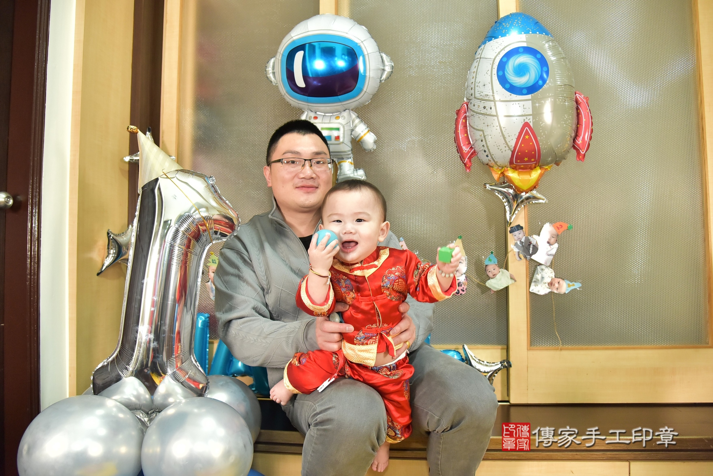 桃園市小莃寶寶抓周推薦:傳家新北店到府抓周,嬰兒古禮抓周流程儀式吉祥話、抓周道具物品24種、拍照。抓周證書。2025.1.12,照片9 桃園市小莃寶寶抓周推薦:傳家新北店到府抓周,嬰兒古禮抓周流程儀式吉祥話、抓周道具物品24種、拍照。抓周證書。2025.1.12,照片9