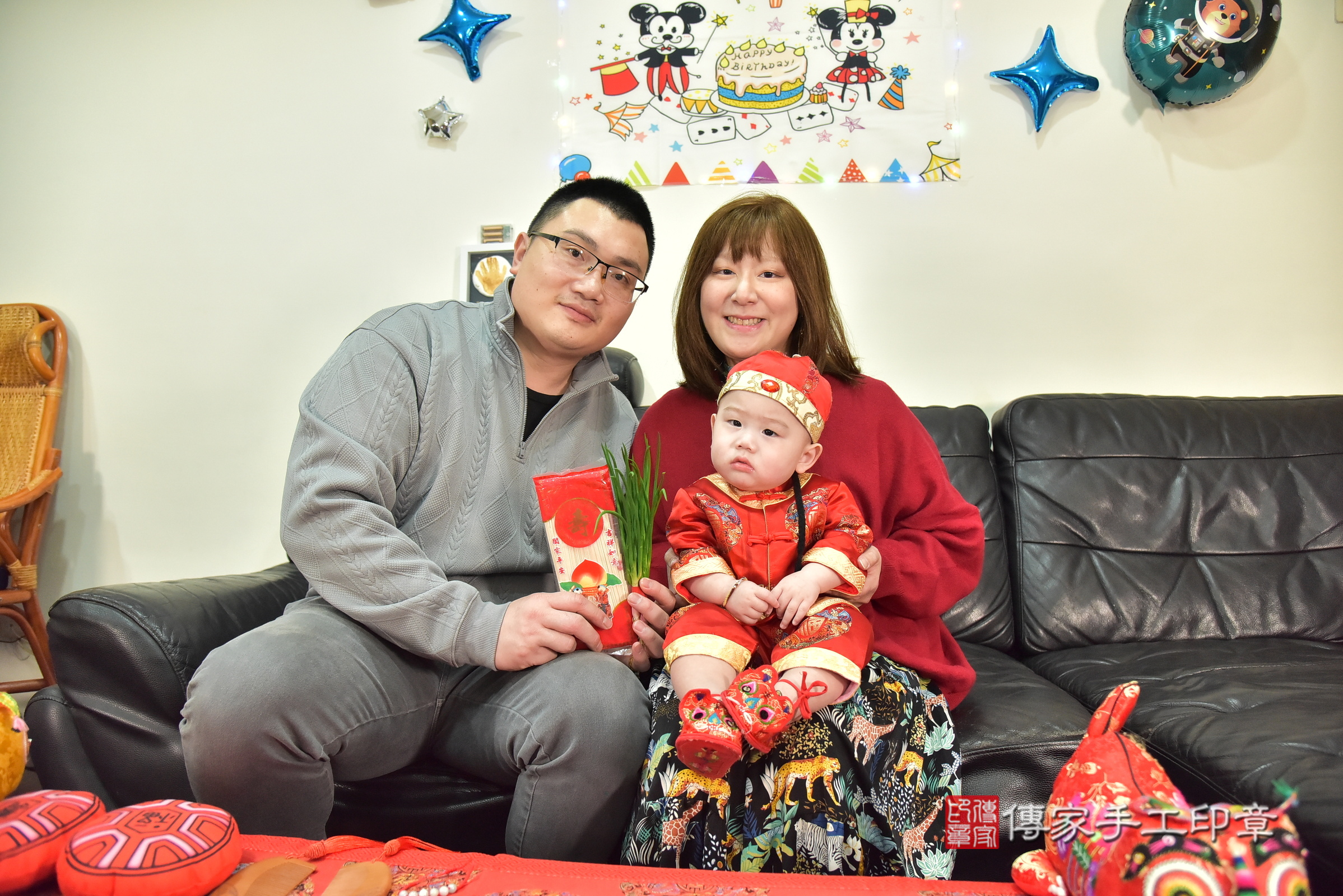 桃園市小莃寶寶抓周推薦:傳家新北店到府抓周,嬰兒古禮抓周流程儀式吉祥話、抓周道具物品24種、拍照。抓周證書。2025.1.12,照片11 桃園市小莃寶寶抓周推薦:傳家新北店到府抓周,嬰兒古禮抓周流程儀式吉祥話、抓周道具物品24種、拍照。抓周證書。2025.1.12,照片11