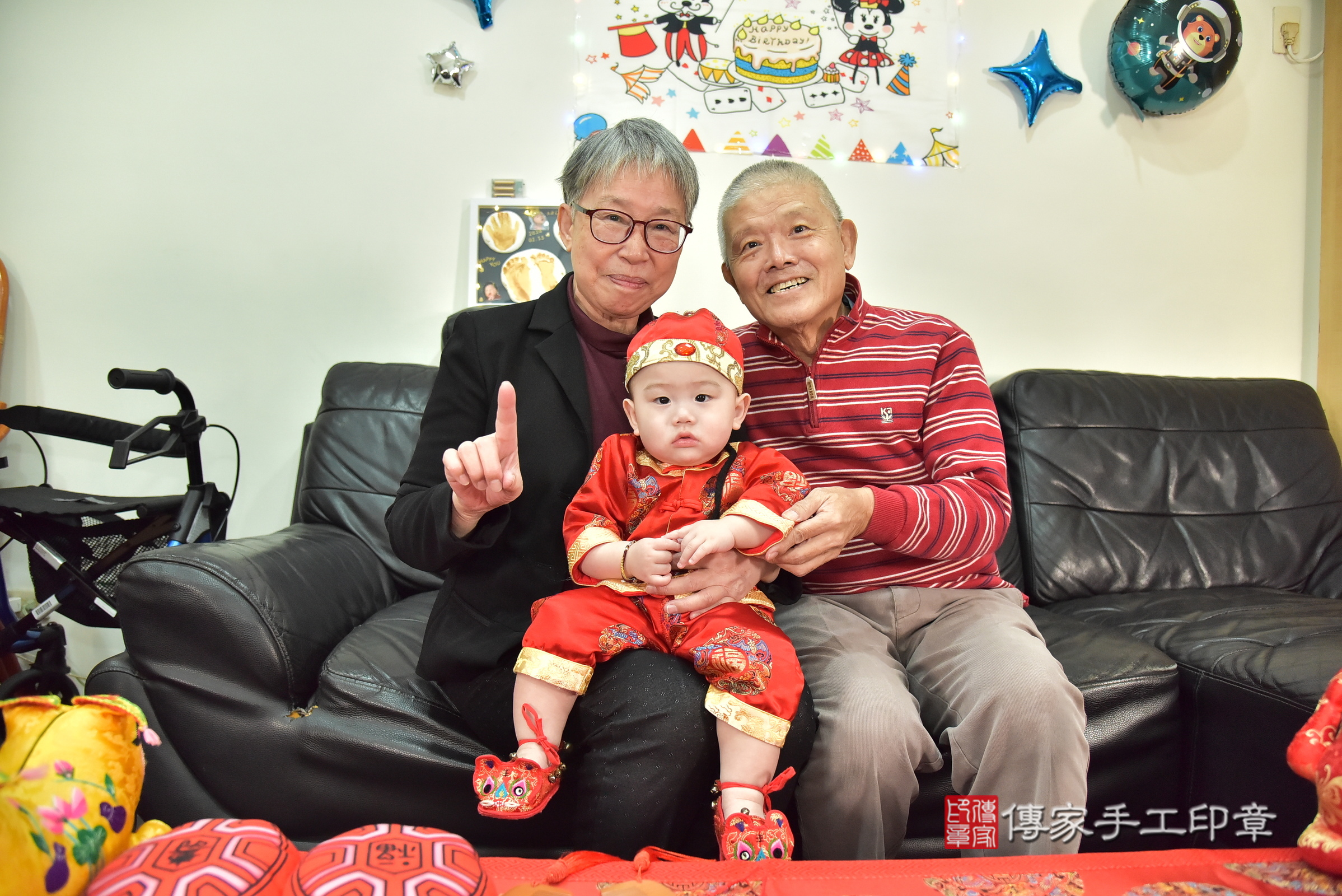 桃園市小莃寶寶抓周推薦:傳家新北店到府抓周,嬰兒古禮抓周流程儀式吉祥話、抓周道具物品24種、拍照。抓周證書。2025.1.12,照片4 桃園市小莃寶寶抓周推薦:傳家新北店到府抓周,嬰兒古禮抓周流程儀式吉祥話、抓周道具物品24種、拍照。抓周證書。2025.1.12,照片4