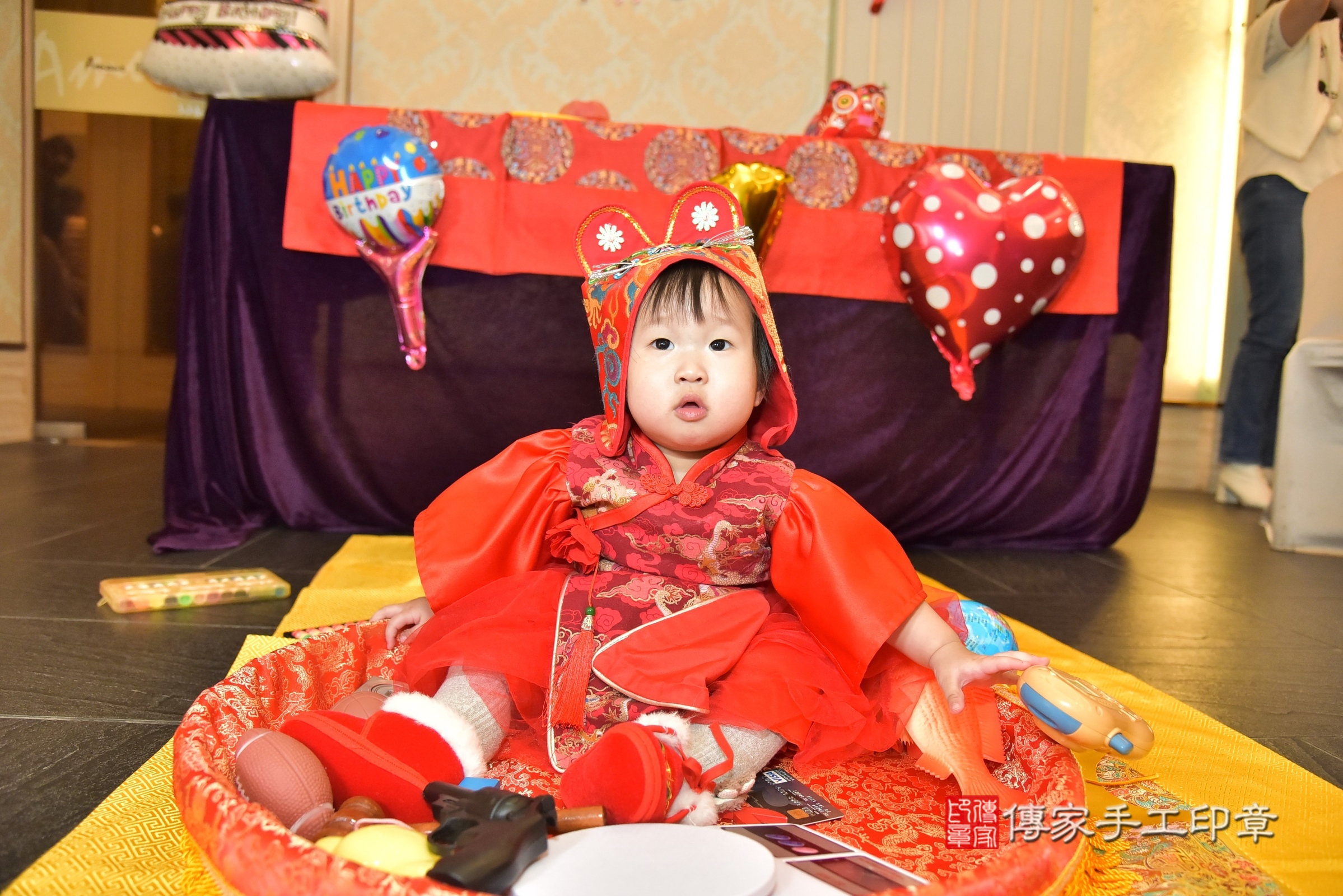 桃園市宸宸寶寶抓周推薦：傳家新北店到府抓周，嬰兒古禮抓周流程儀式吉祥話、抓周道具物品24種、拍照。抓周證書。2025.1.19，照片8