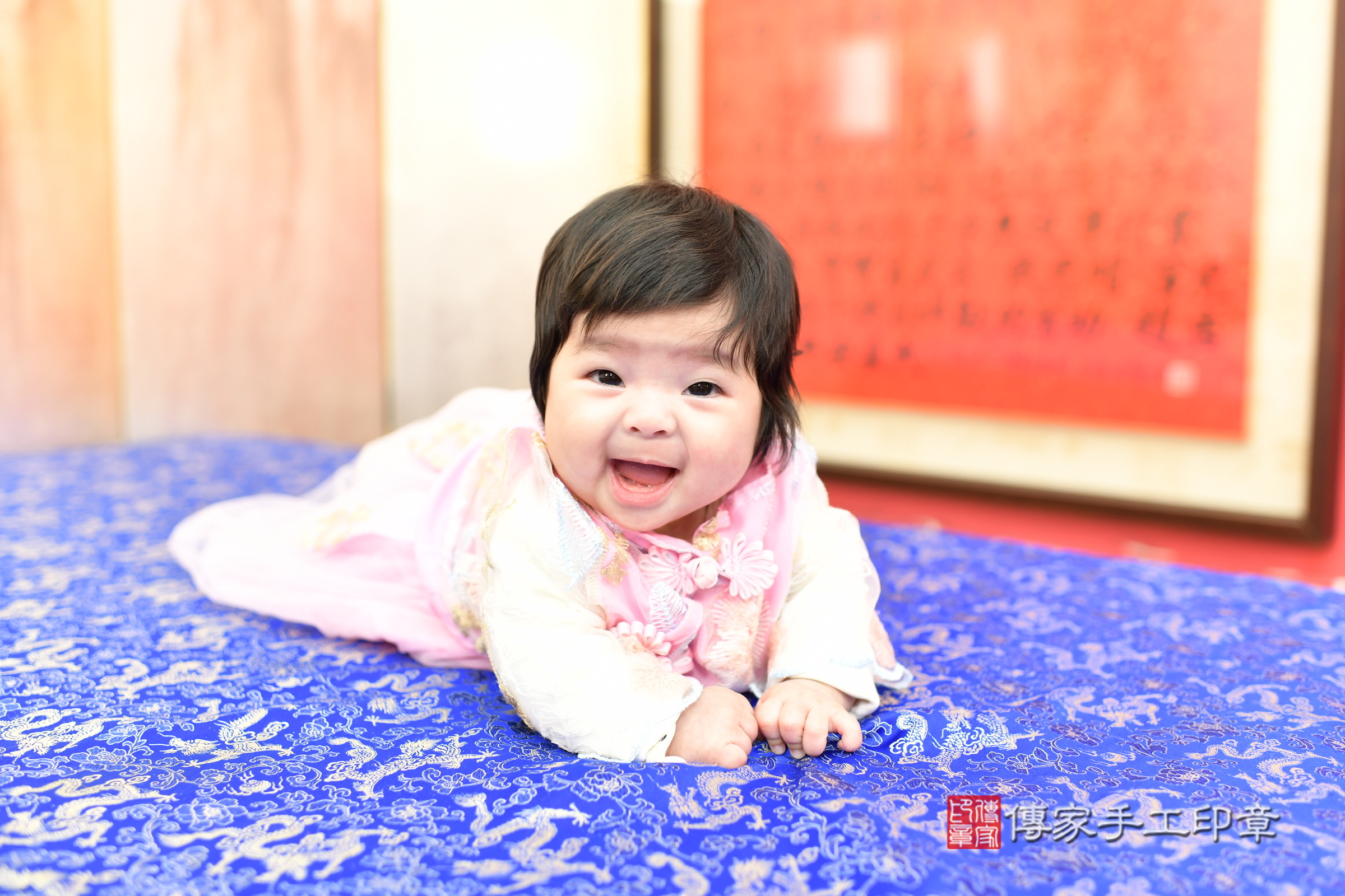 新北市永和區霈霈寶寶收涎推薦：傳家新北店收涎中國風會場，嬰兒古禮收涎收口水流程儀式、收涎吉祥話、收涎餅乾、收涎拍照。收涎證書。2025.1.18，照片1