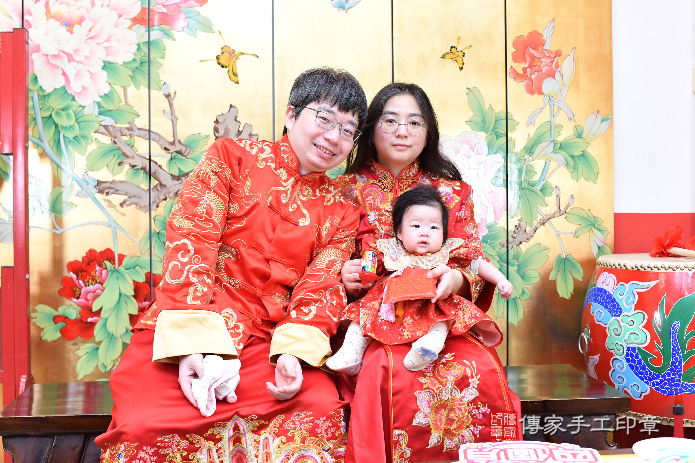 台北市大同區小杏寶寶收涎推薦:傳家台北店收涎中國風會場,嬰兒古禮收涎收口水流程儀式、收涎吉祥話、收涎餅乾、收涎拍照。收涎證書。2025.2.12,照片9 台北市大同區小杏寶寶收涎推薦:傳家台北店收涎中國風會場,嬰兒古禮收涎收口水流程儀式、收涎吉祥話、收涎餅乾、收涎拍照。收涎證書。2025.2.12,照片9