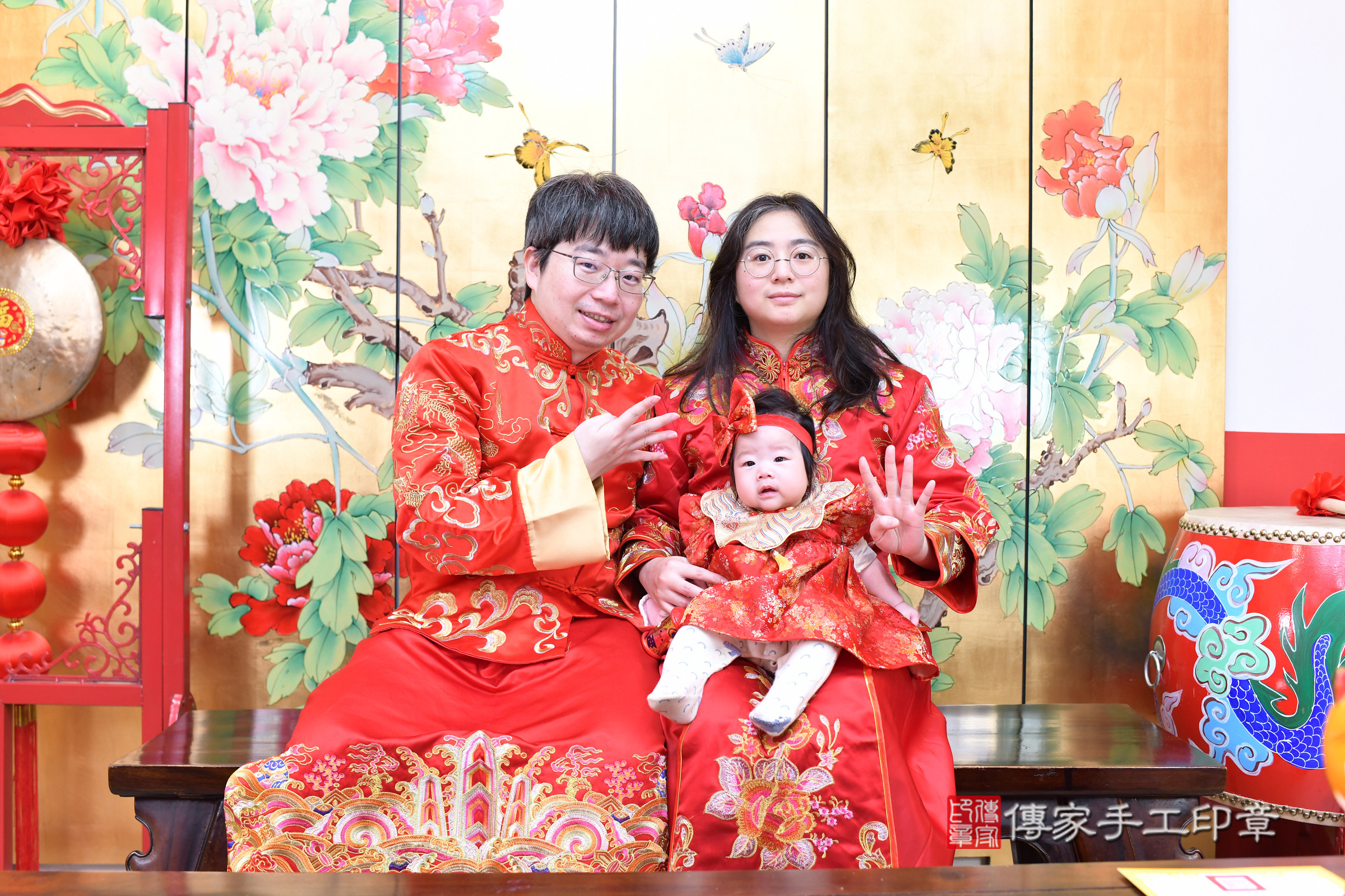 台北市大同區小杏寶寶收涎推薦:傳家台北店收涎中國風會場,嬰兒古禮收涎收口水流程儀式、收涎吉祥話、收涎餅乾、收涎拍照。收涎證書。2025.2.12,照片3 台北市大同區小杏寶寶收涎推薦:傳家台北店收涎中國風會場,嬰兒古禮收涎收口水流程儀式、收涎吉祥話、收涎餅乾、收涎拍照。收涎證書。2025.2.12,照片3