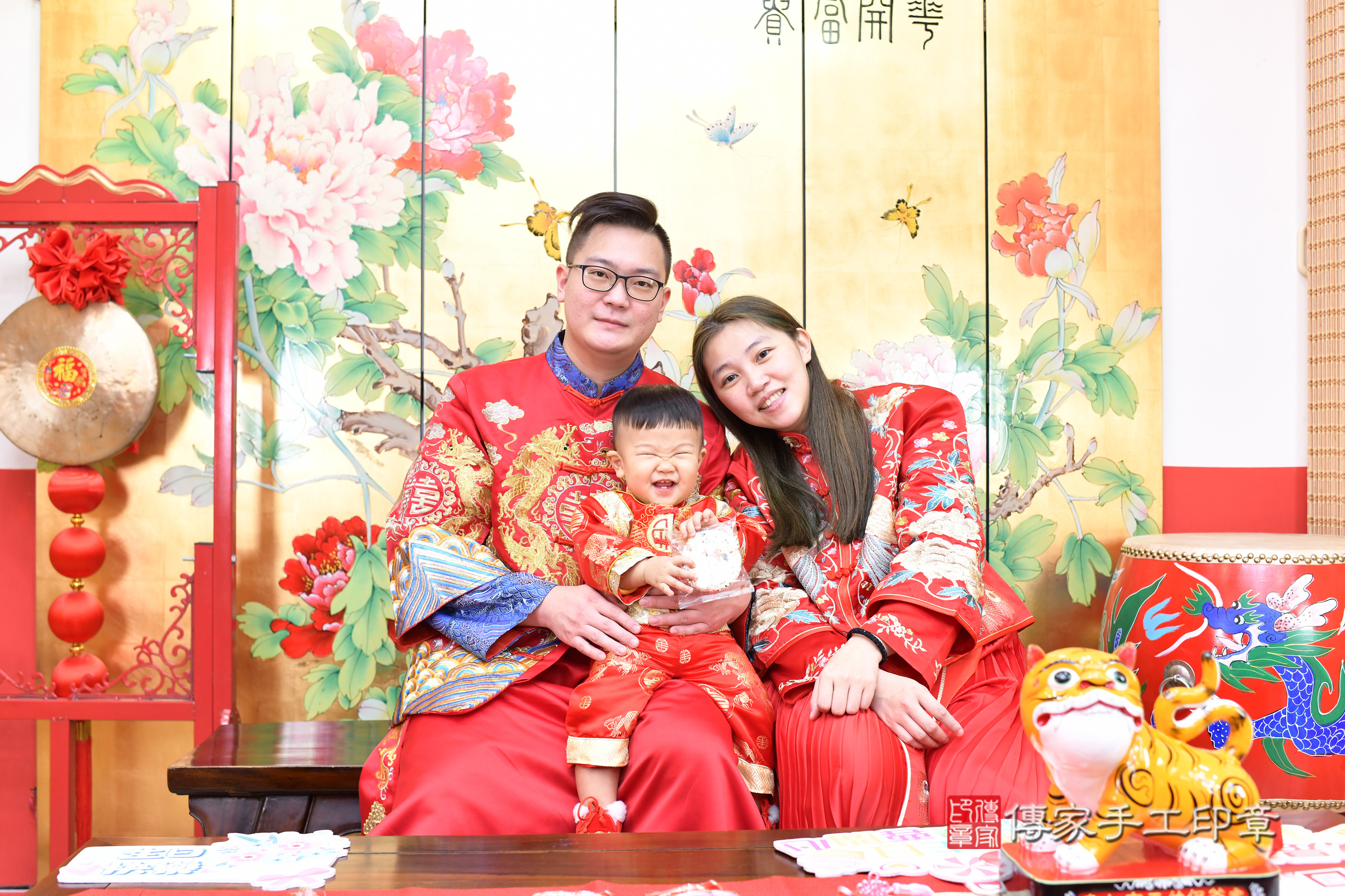 台北市大同區小緒寶寶抓周推薦:傳家台北店抓周度脺中國風會場,嬰兒古禮抓周流程儀式吉祥話、抓周道具物品24種、拍照。抓周證書。2025.2.15,照片13 台北市大同區小緒寶寶抓周推薦:傳家台北店抓周度脺中國風會場,嬰兒古禮抓周流程儀式吉祥話、抓周道具物品24種、拍照。抓周證書。2025.2.15,照片13