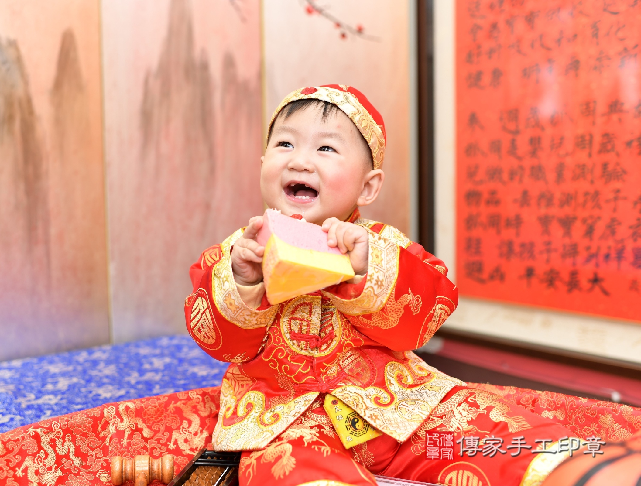 新北市永和區小碩寶寶抓周推薦:傳家新北店抓周度脺中國風會場,嬰兒古禮抓周流程儀式吉祥話、抓周道具物品24種、拍照。抓周證書。2025.2.13,照片11 新北市永和區小碩寶寶抓周推薦:傳家新北店抓周度脺中國風會場,嬰兒古禮抓周流程儀式吉祥話、抓周道具物品24種、拍照。抓周證書。2025.2.13,照片11