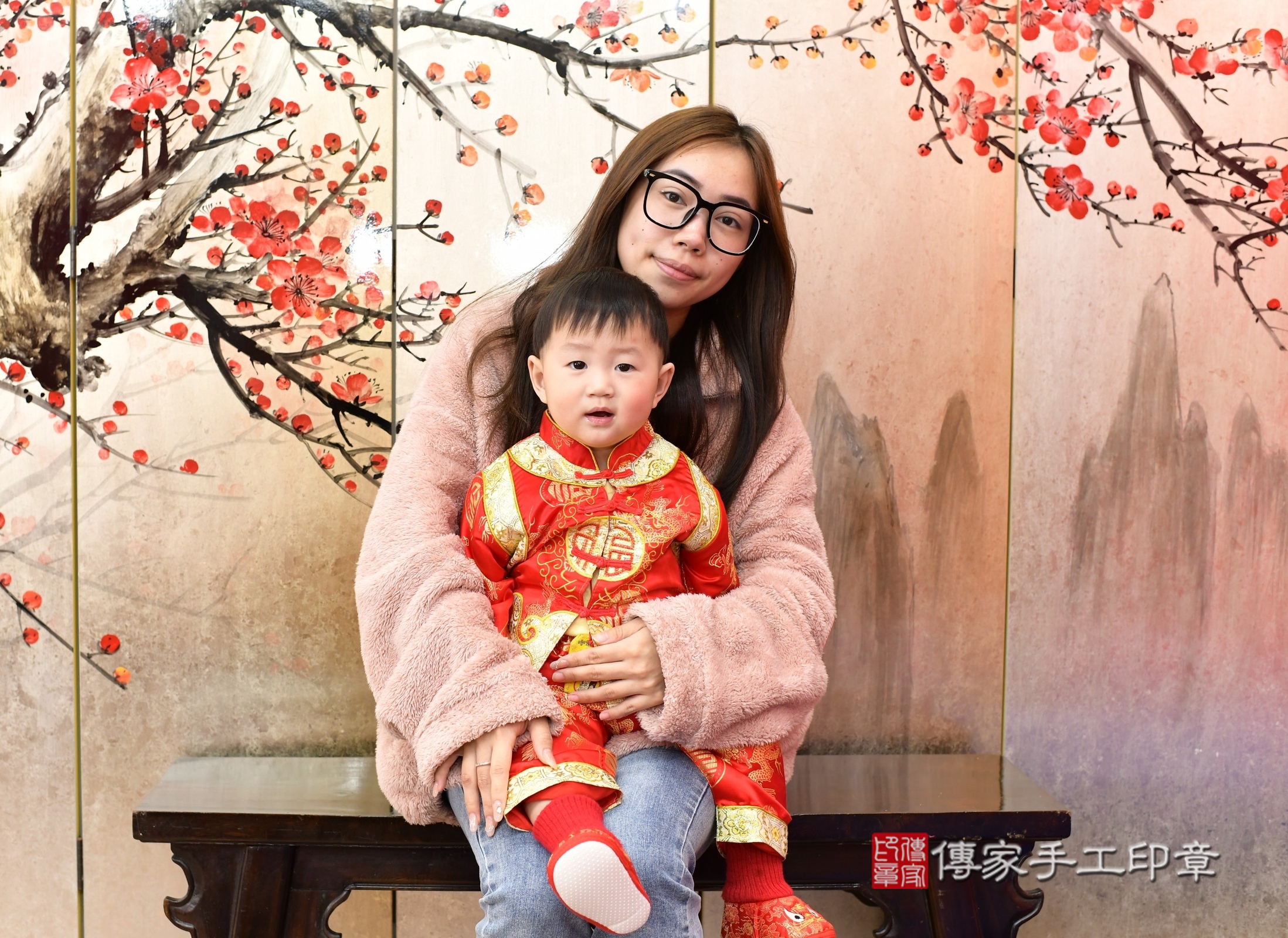 新北市永和區小碩寶寶抓周推薦:傳家新北店抓周度脺中國風會場,嬰兒古禮抓周流程儀式吉祥話、抓周道具物品24種、拍照。抓周證書。2025.2.13,照片3 新北市永和區小碩寶寶抓周推薦:傳家新北店抓周度脺中國風會場,嬰兒古禮抓周流程儀式吉祥話、抓周道具物品24種、拍照。抓周證書。2025.2.13,照片3