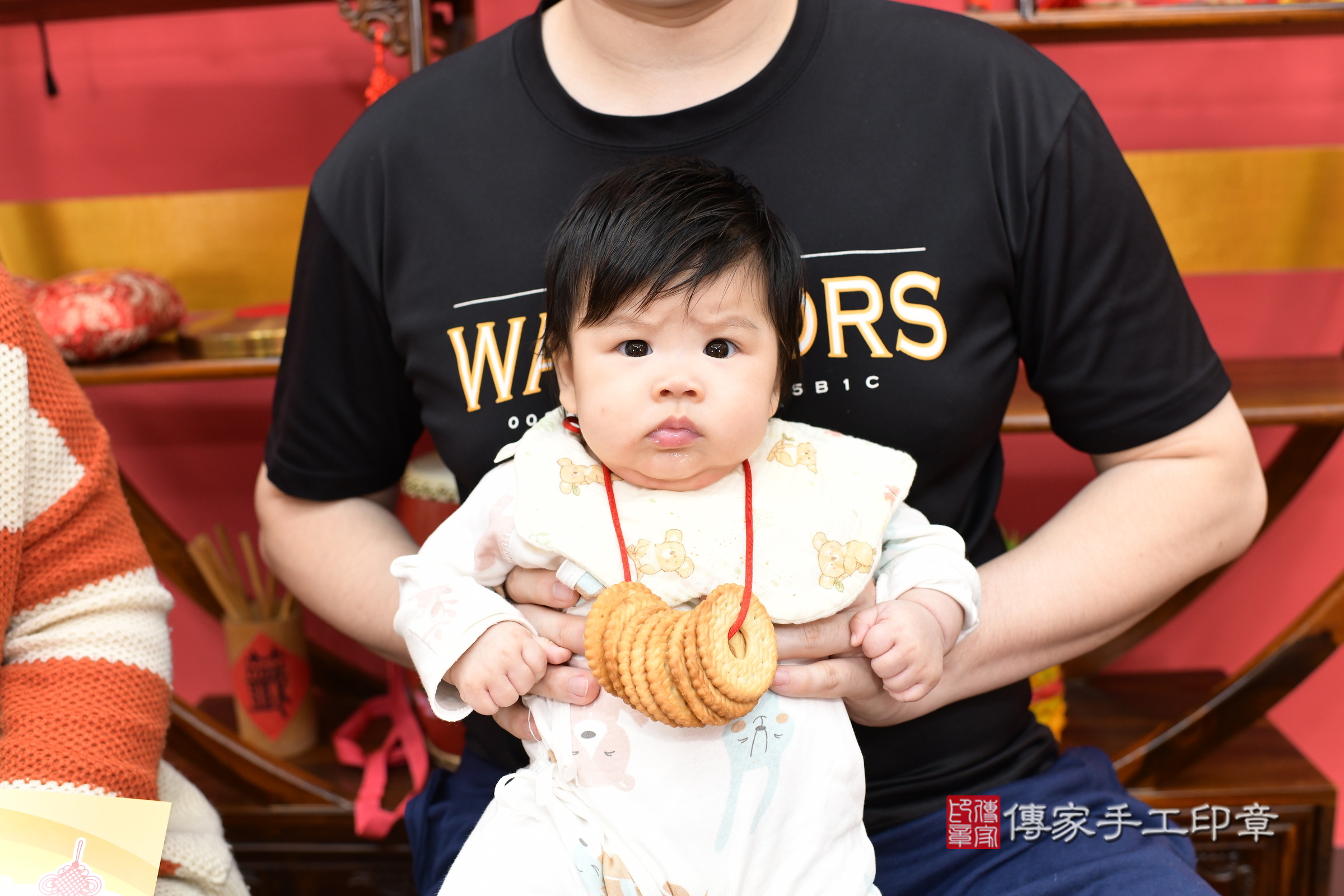 新北市永和區彤彤寶寶收涎推薦:傳家新北店收涎中國風會場,嬰兒古禮收涎收口水流程儀式、收涎吉祥話、收涎餅乾、收涎拍照。收涎證書。2025.2.17,照片15 新北市永和區彤彤寶寶收涎推薦:傳家新北店收涎中國風會場,嬰兒古禮收涎收口水流程儀式、收涎吉祥話、收涎餅乾、收涎拍照。收涎證書。2025.2.17,照片15