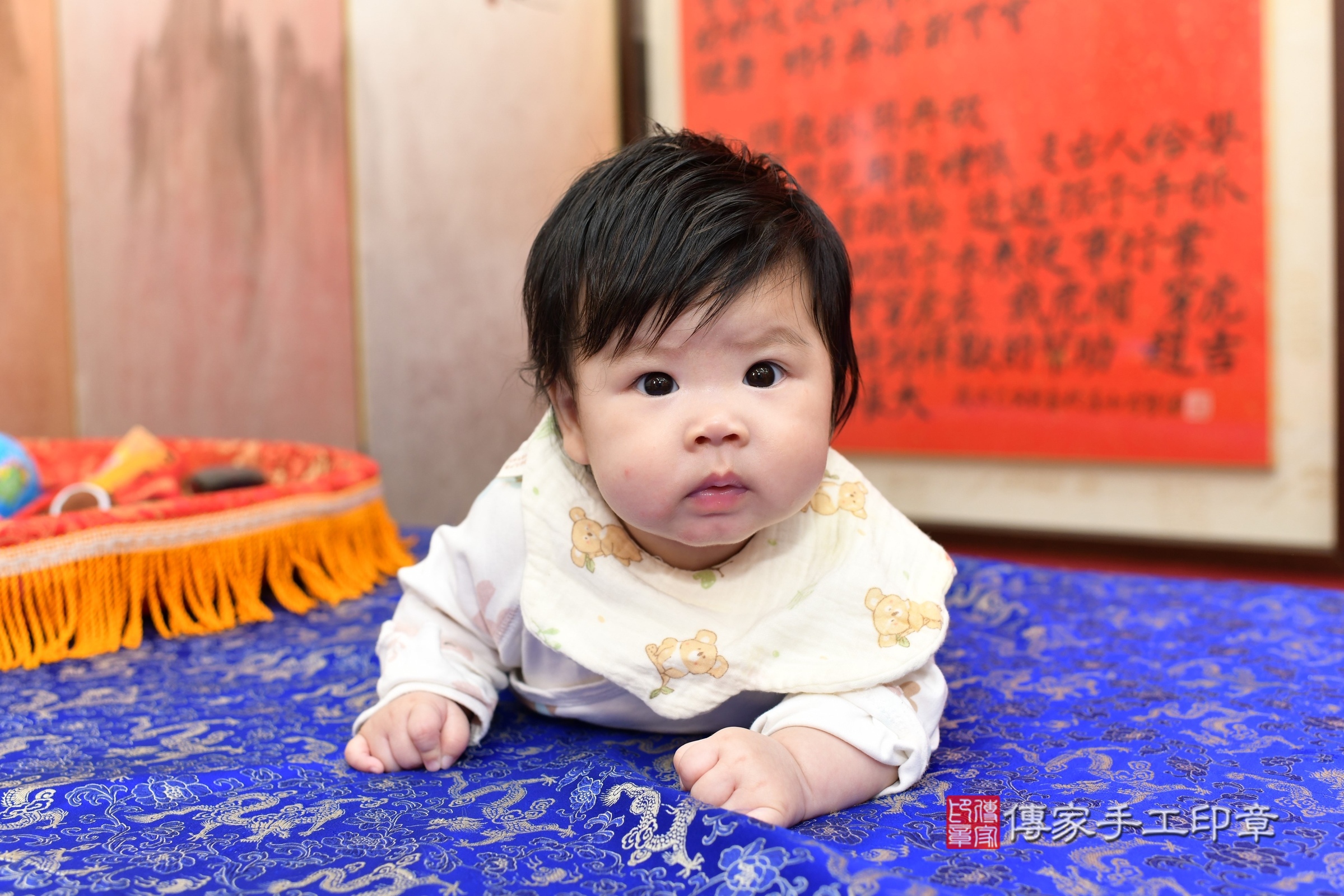 新北市永和區彤彤寶寶收涎推薦:傳家新北店收涎中國風會場,嬰兒古禮收涎收口水流程儀式、收涎吉祥話、收涎餅乾、收涎拍照。收涎證書。2025.2.17,照片4 新北市永和區彤彤寶寶收涎推薦:傳家新北店收涎中國風會場,嬰兒古禮收涎收口水流程儀式、收涎吉祥話、收涎餅乾、收涎拍照。收涎證書。2025.2.17,照片4