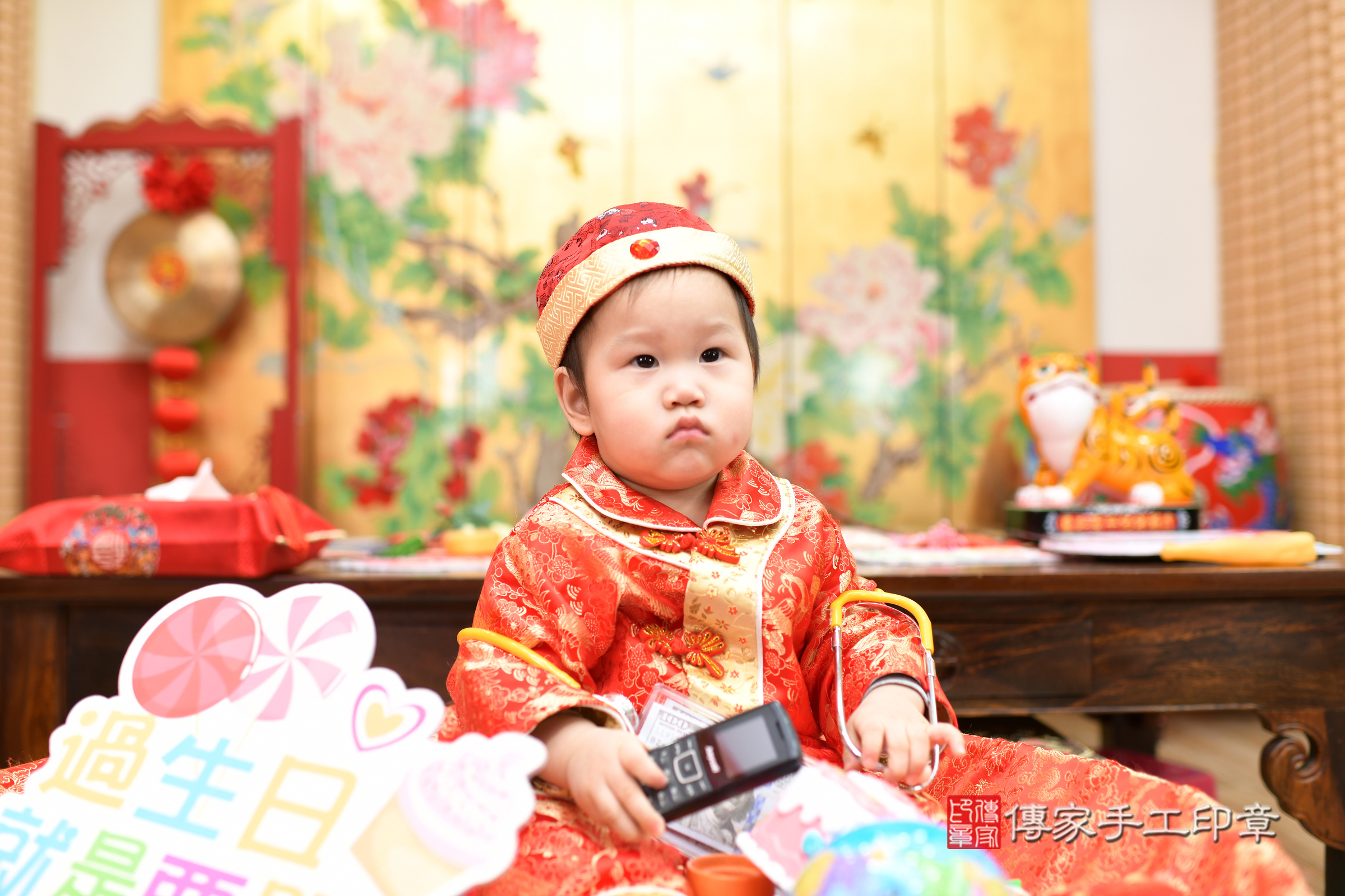 台北市大同區小祈寶寶抓周推薦：傳家台北店抓周度脺中國風會場，嬰兒古禮抓周流程儀式吉祥話、抓周道具物品24種、拍照。抓周證書。2025.2.9，照片8