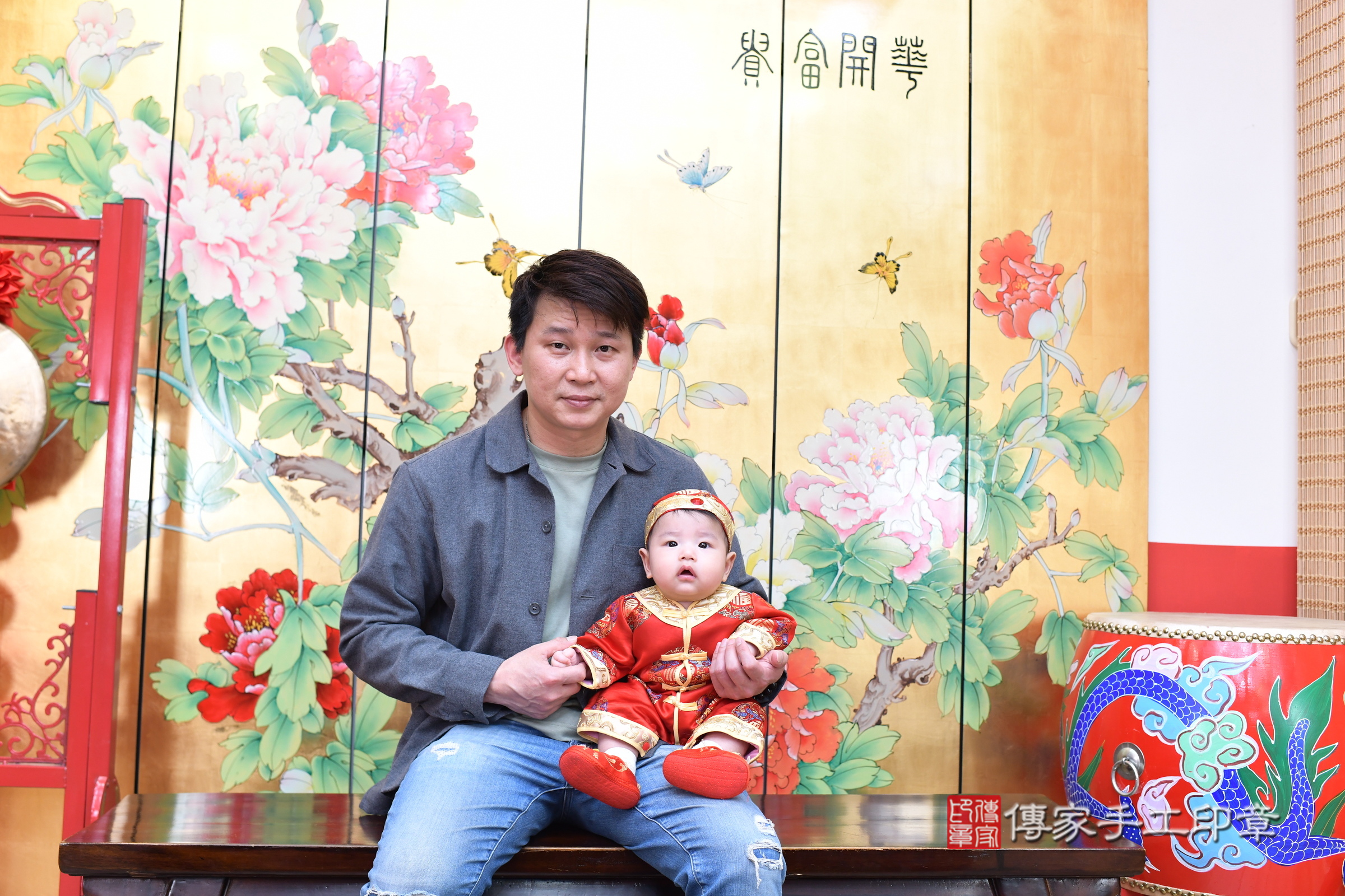 新北市永和區元元寶寶收涎推薦：傳家新北店收涎中國風會場，嬰兒古禮收涎收口水流程儀式、收涎吉祥話、收涎餅乾、收涎拍照。收涎證書。2025.2.26，照片3