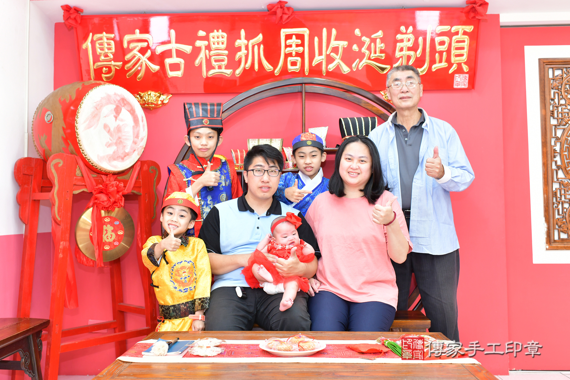 台中市北區小玹寶寶收涎推薦：傳家台中店收涎中國風會場，嬰兒古禮收涎收口水流程儀式、收涎吉祥話、收涎餅乾、收涎拍照。收涎證書。2025.3.9，照片1