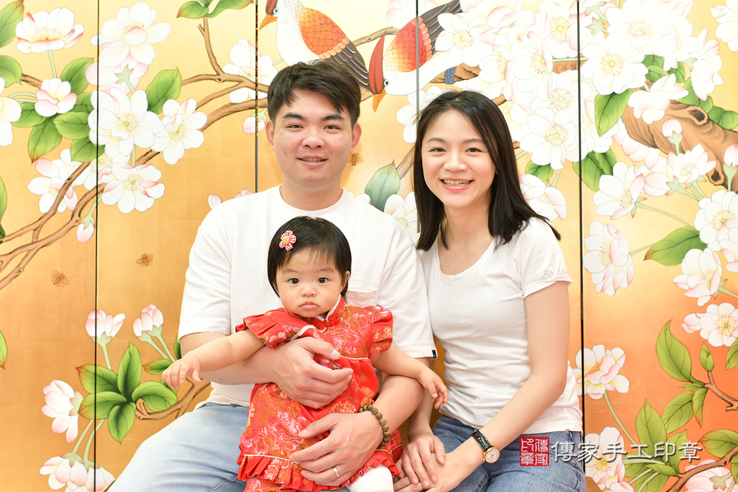 台中市北區小婕寶寶抓周推薦：傳家台中店抓周度脺中國風會場，嬰兒古禮抓周流程儀式吉祥話、抓周道具物品24種、拍照。抓周證書。2025.3.3，照片1