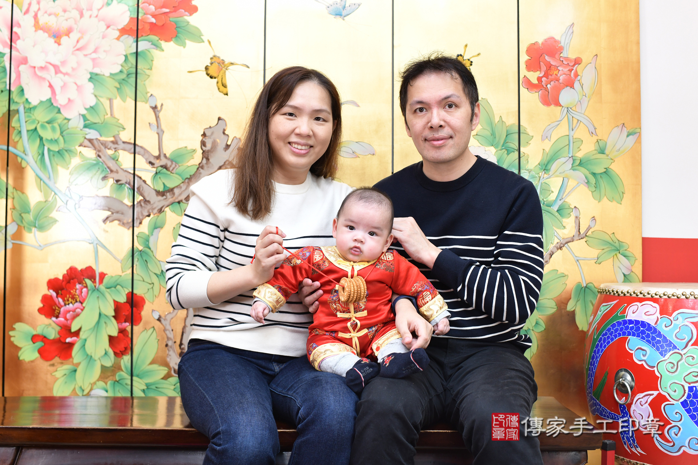 台北市大同區翔翔寶寶收涎推薦：傳家台北店收涎中國風會場，嬰兒古禮收涎收口水流程儀式、收涎吉祥話、收涎餅乾、收涎拍照。收涎證書。2025.2.27，照片11