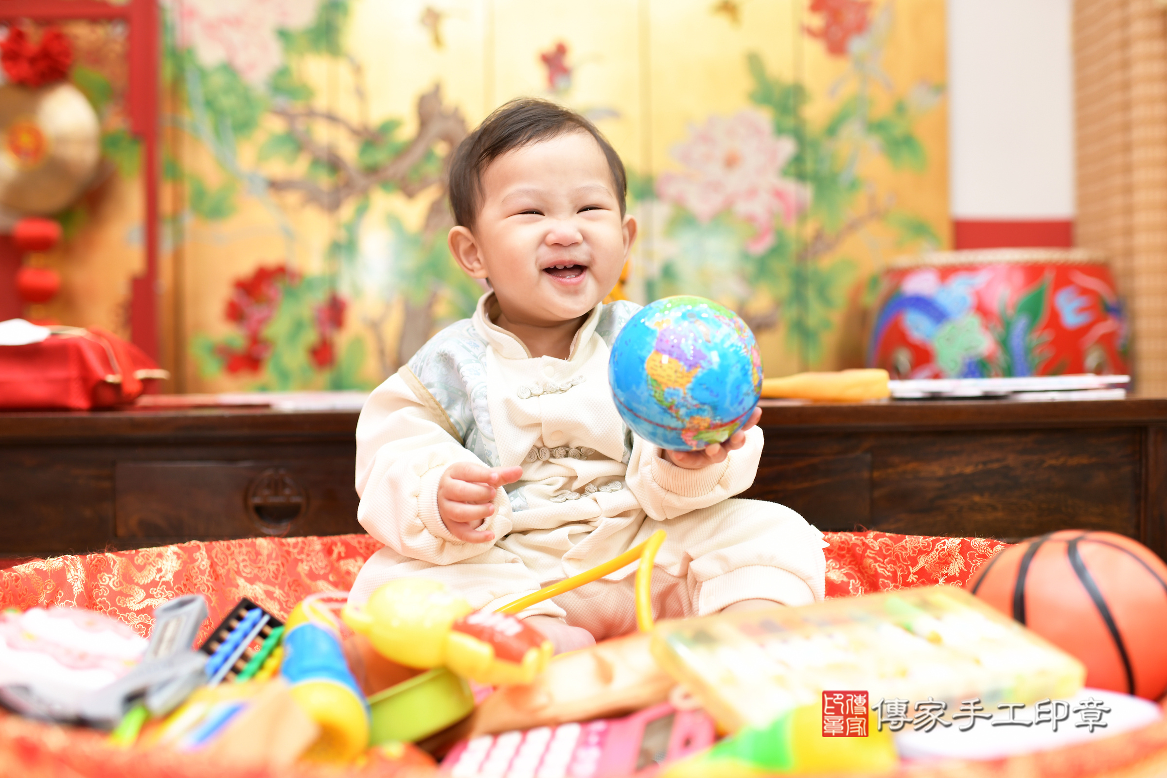 台北市大同區小澤寶寶抓周推薦:傳家台北店抓周度脺中國風會場,嬰兒古禮抓周流程儀式吉祥話、抓周道具物品24種、拍照。抓周證書。2025.2.27,照片5 台北市大同區小澤寶寶抓周推薦:傳家台北店抓周度脺中國風會場,嬰兒古禮抓周流程儀式吉祥話、抓周道具物品24種、拍照。抓周證書。2025.2.27,照片5