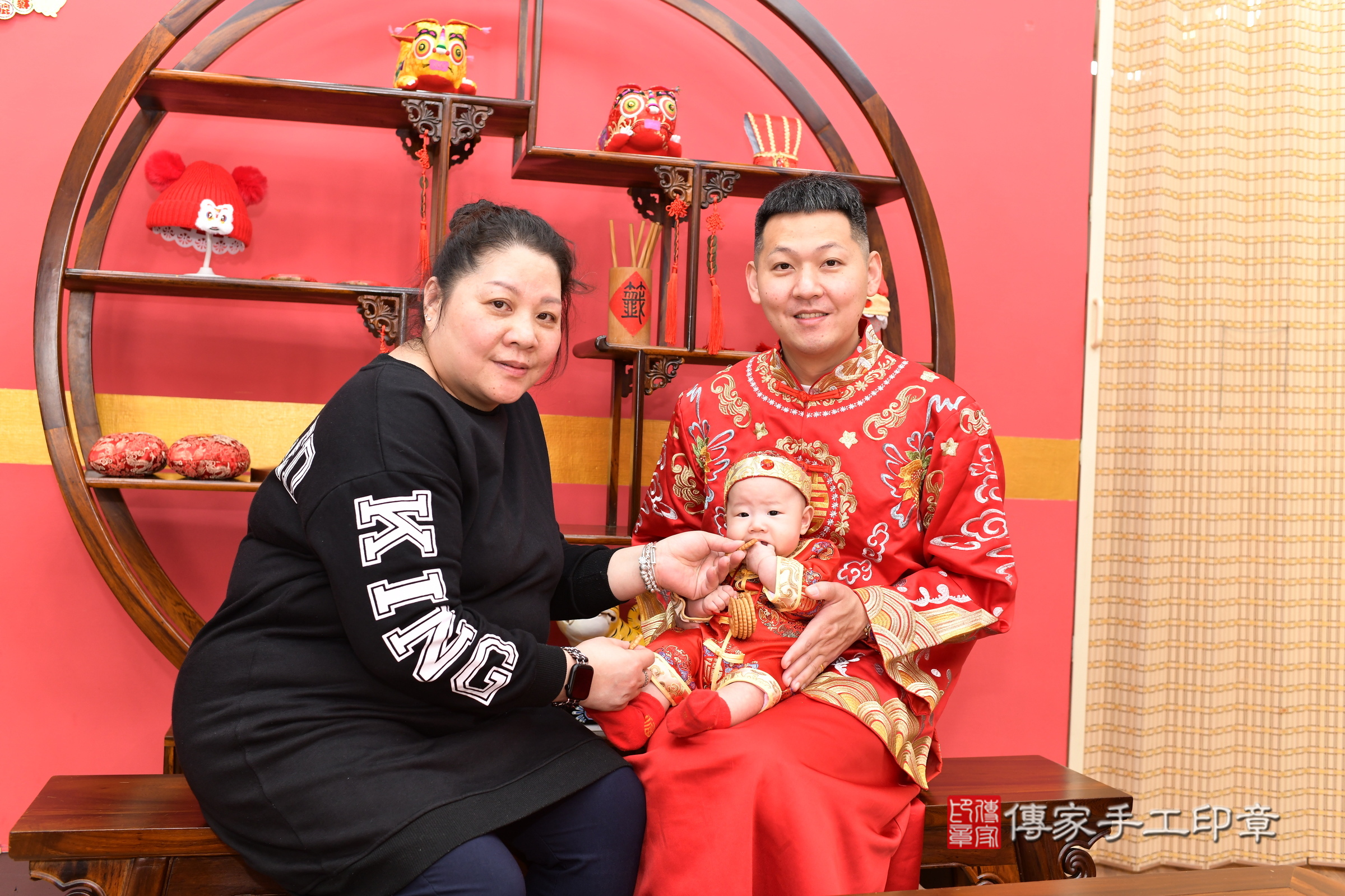 新北市永和區昊昊寶寶收涎推薦：傳家新北店收涎中國風會場，嬰兒古禮收涎收口水流程儀式、收涎吉祥話、收涎餅乾、收涎拍照。收涎證書。2025.3.6，照片11