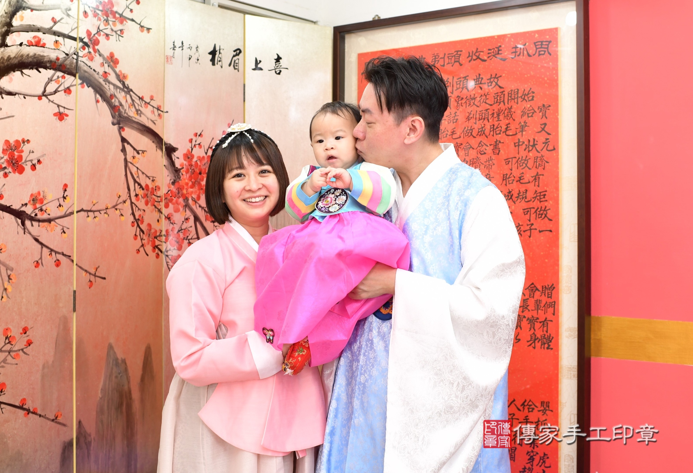 新北市永和區晞晞寶寶抓周推薦:傳家新北店抓周度脺中國風會場,嬰兒古禮抓周流程儀式吉祥話、抓周道具物品24種、拍照。抓周證書。2025.3.7,照片2 新北市永和區晞晞寶寶抓周推薦:傳家新北店抓周度脺中國風會場,嬰兒古禮抓周流程儀式吉祥話、抓周道具物品24種、拍照。抓周證書。2025.3.7,照片2