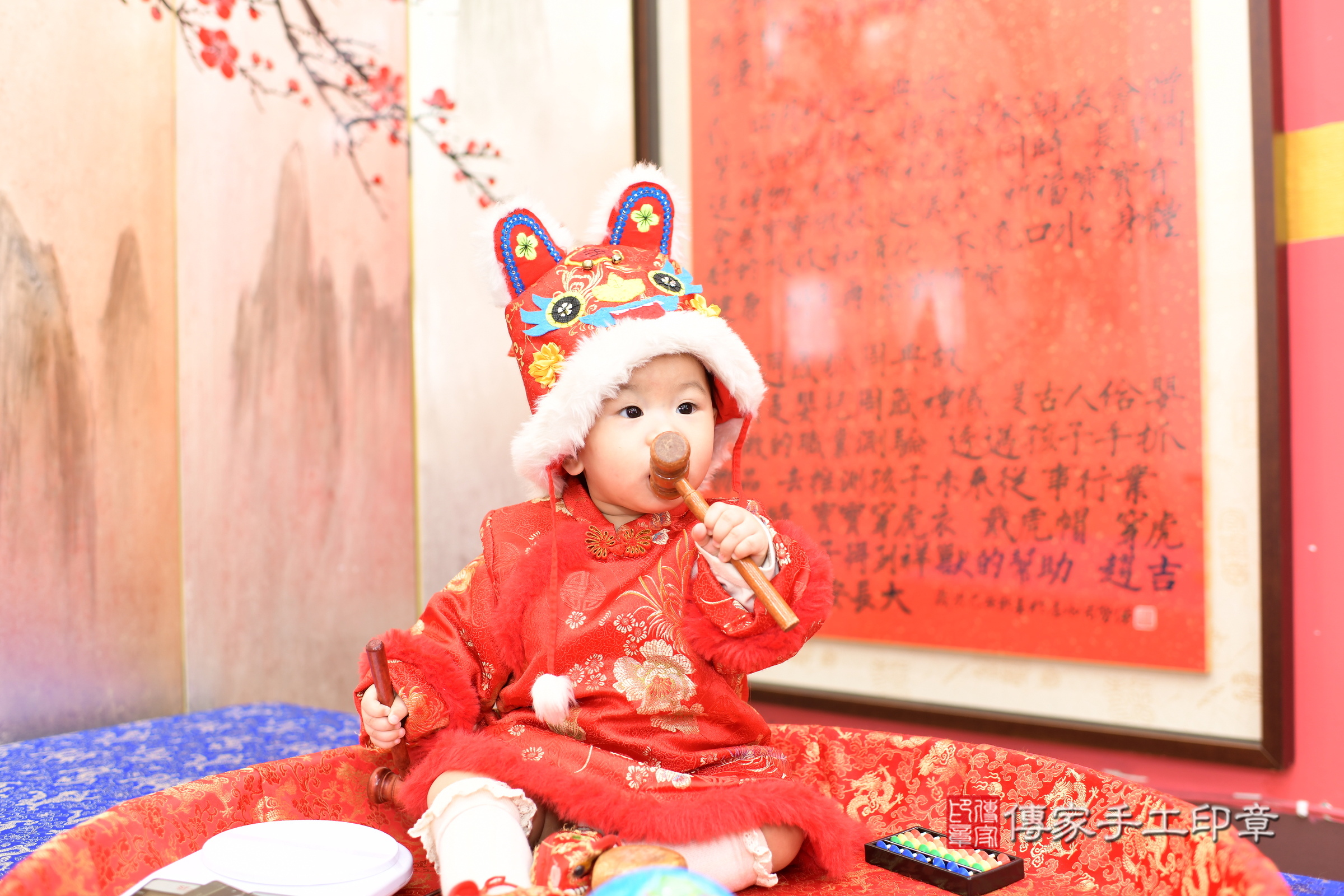 新北市永和區晞晞寶寶抓周推薦:傳家新北店抓周度脺中國風會場,嬰兒古禮抓周流程儀式吉祥話、抓周道具物品24種、拍照。抓周證書。2025.3.7,照片12 新北市永和區晞晞寶寶抓周推薦:傳家新北店抓周度脺中國風會場,嬰兒古禮抓周流程儀式吉祥話、抓周道具物品24種、拍照。抓周證書。2025.3.7,照片12