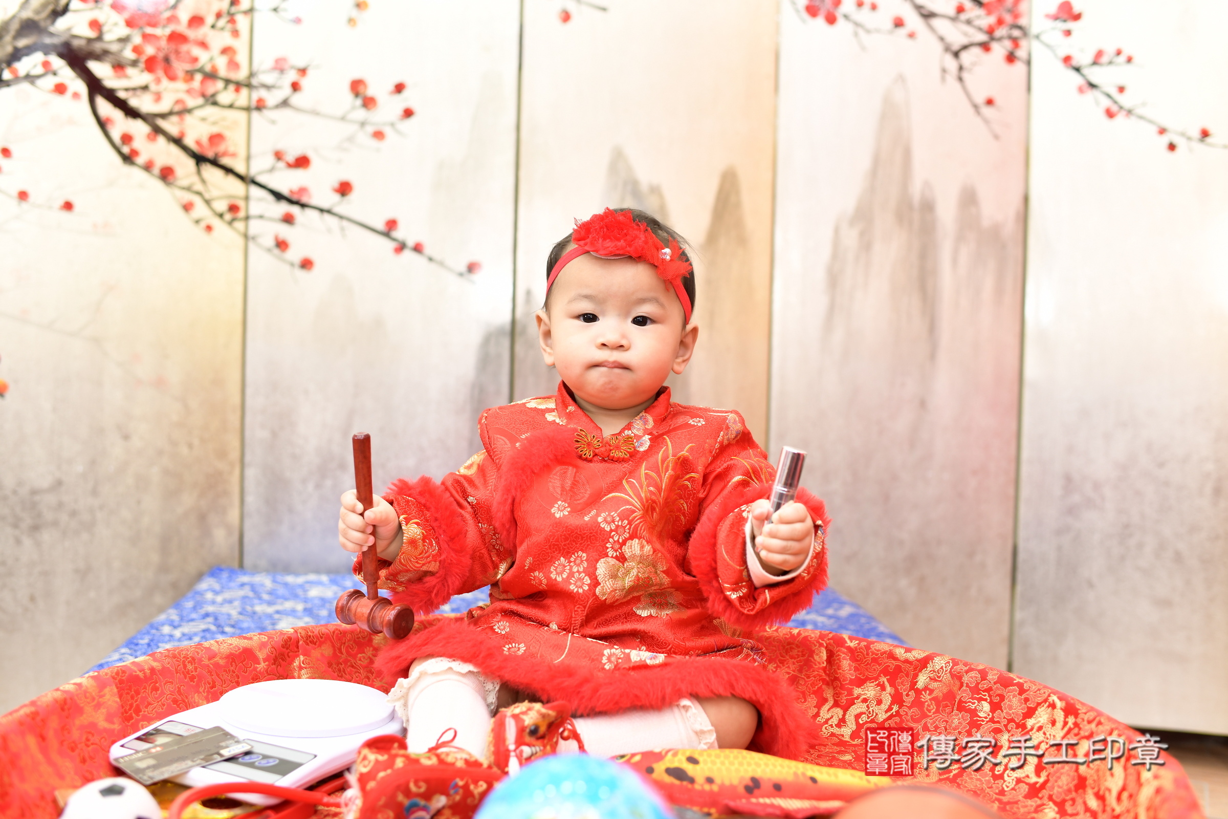 新北市永和區晞晞寶寶抓周推薦:傳家新北店抓周度脺中國風會場,嬰兒古禮抓周流程儀式吉祥話、抓周道具物品24種、拍照。抓周證書。2025.3.7,照片9 新北市永和區晞晞寶寶抓周推薦:傳家新北店抓周度脺中國風會場,嬰兒古禮抓周流程儀式吉祥話、抓周道具物品24種、拍照。抓周證書。2025.3.7,照片9