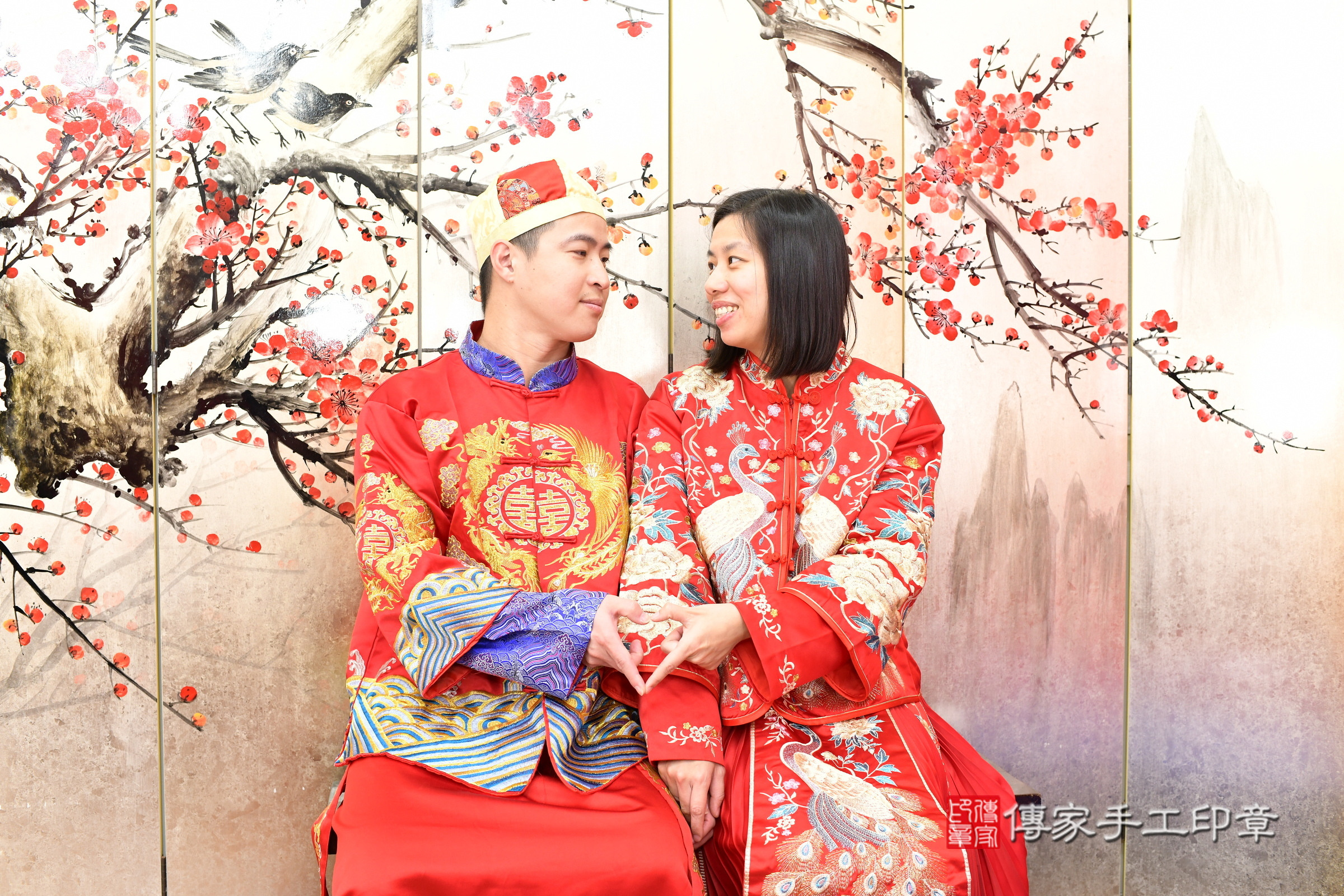 新北市永和區小欣寶寶抓周推薦：傳家新北店抓周度脺中國風會場，嬰兒古禮抓周流程儀式吉祥話、抓周道具物品24種、拍照。抓周證書。2025.3.8，照片5