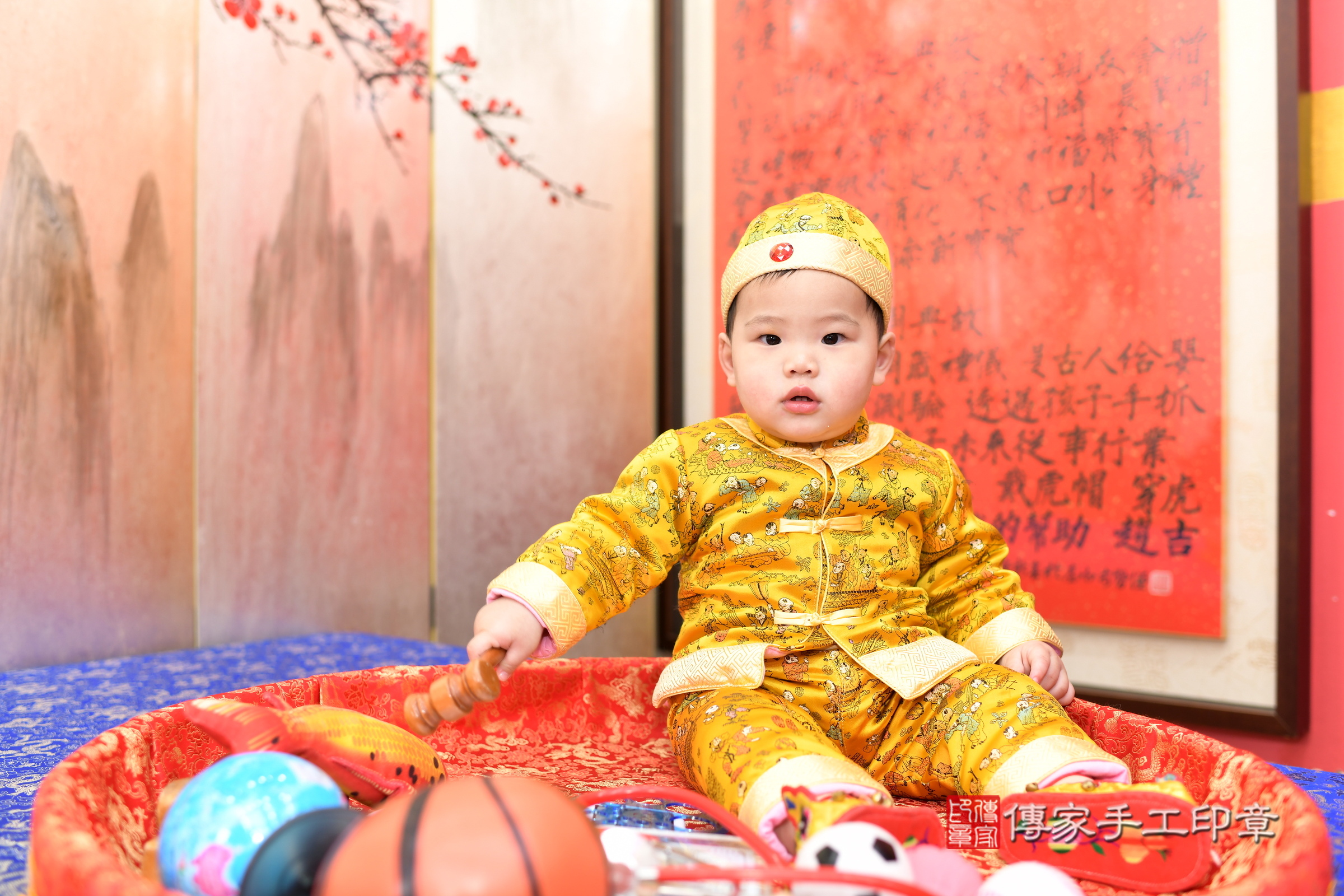 新北市永和區小騰寶寶抓周推薦:傳家新北店抓周度脺中國風會場,嬰兒古禮抓周流程儀式吉祥話、抓周道具物品24種、拍照。抓周證書。2025.3.9,照片9 新北市永和區小騰寶寶抓周推薦:傳家新北店抓周度脺中國風會場,嬰兒古禮抓周流程儀式吉祥話、抓周道具物品24種、拍照。抓周證書。2025.3.9,照片9