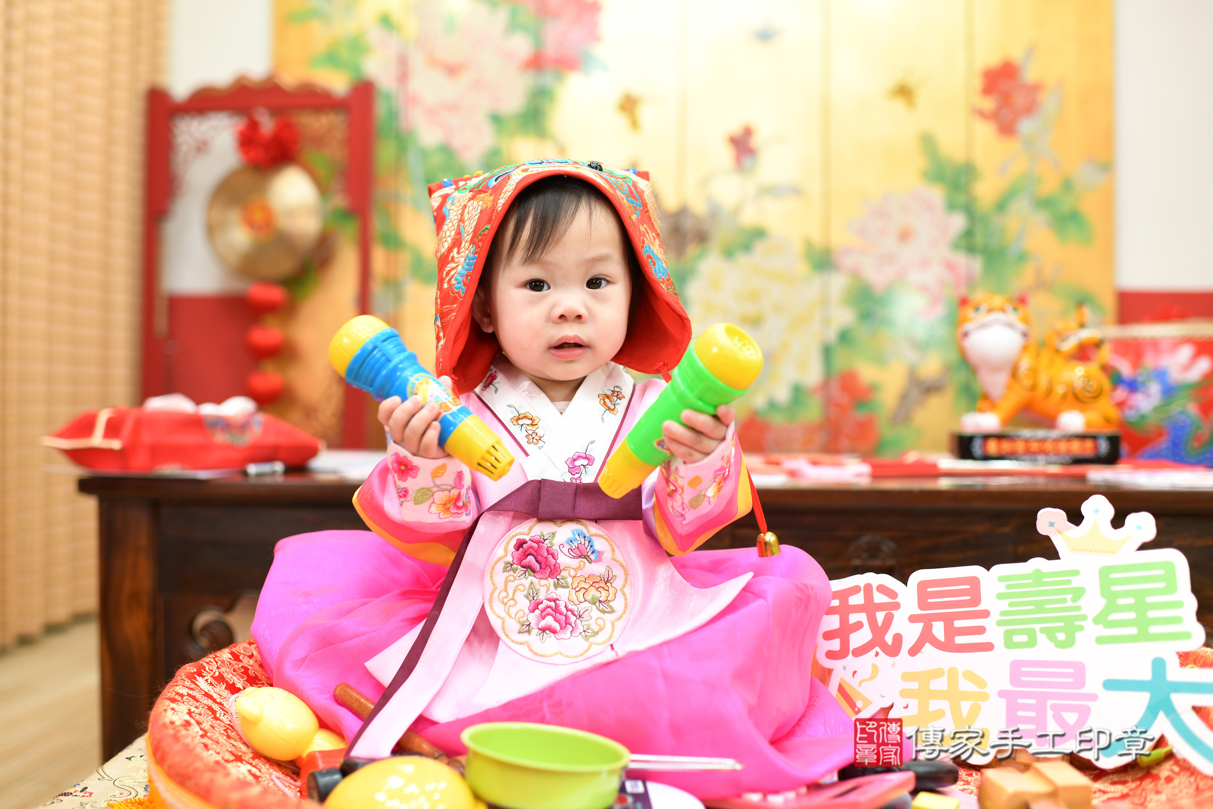 台北市大同區小妤寶寶抓周推薦:傳家台北店抓周度脺中國風會場,嬰兒古禮抓周流程儀式吉祥話、抓周道具物品24種、拍照。抓周證書。2025.3.8,照片2 台北市大同區小妤寶寶抓周推薦:傳家台北店抓周度脺中國風會場,嬰兒古禮抓周流程儀式吉祥話、抓周道具物品24種、拍照。抓周證書。2025.3.8,照片2