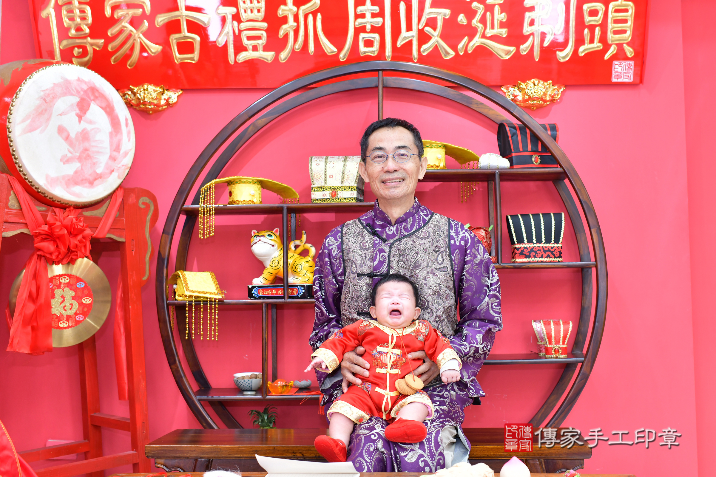 台中市北區樂樂寶寶收涎推薦：傳家台中店收涎中國風會場，嬰兒古禮收涎收口水流程儀式、收涎吉祥話、收涎餅乾、收涎拍照。收涎證書。2024.12.9，照片7