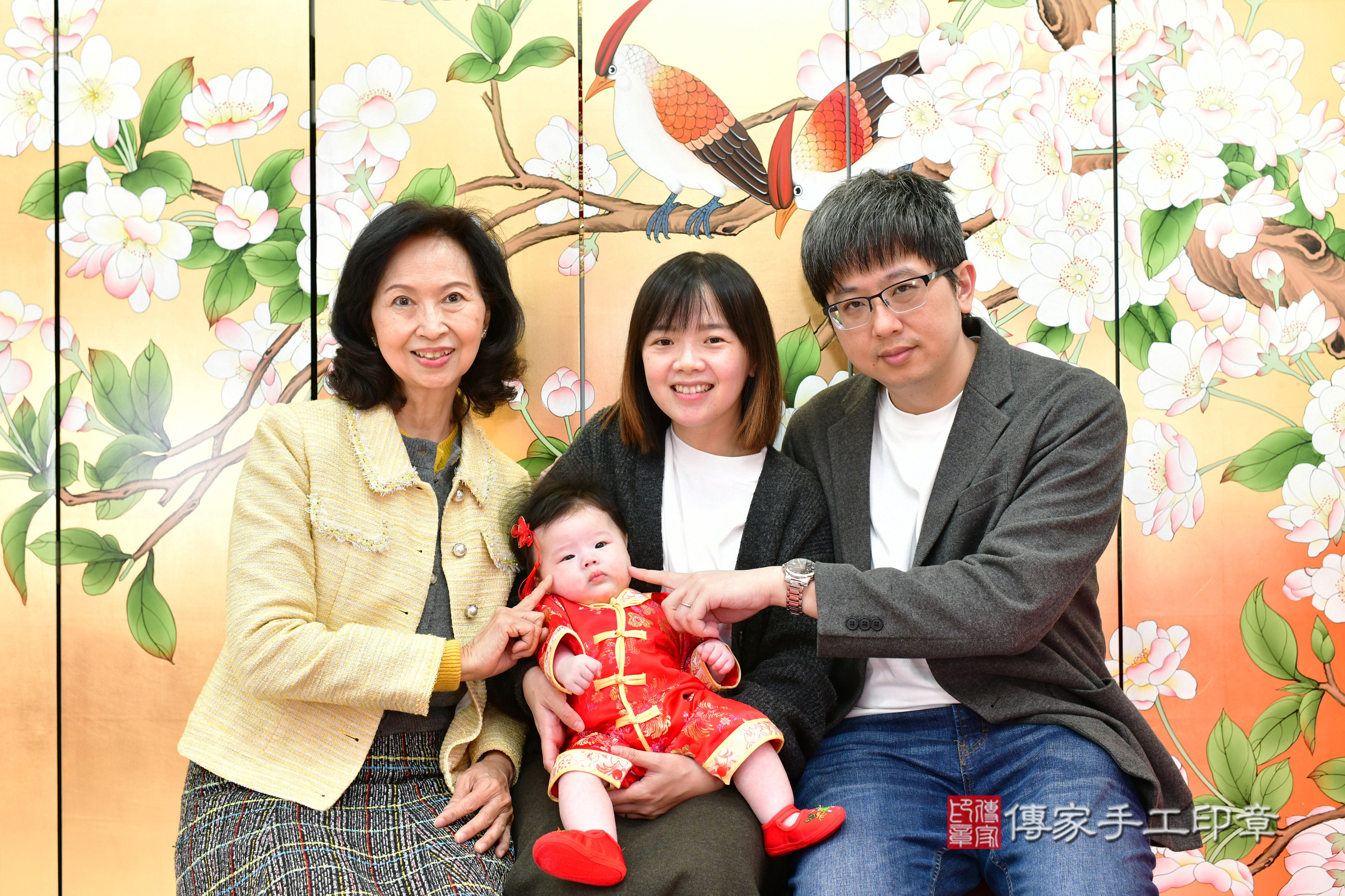 台中市北區珽珽寶寶收涎推薦：傳家台中店收涎中國風會場，嬰兒古禮收涎收口水流程儀式、收涎吉祥話、收涎餅乾、收涎拍照。收涎證書。2024.12.18，照片3