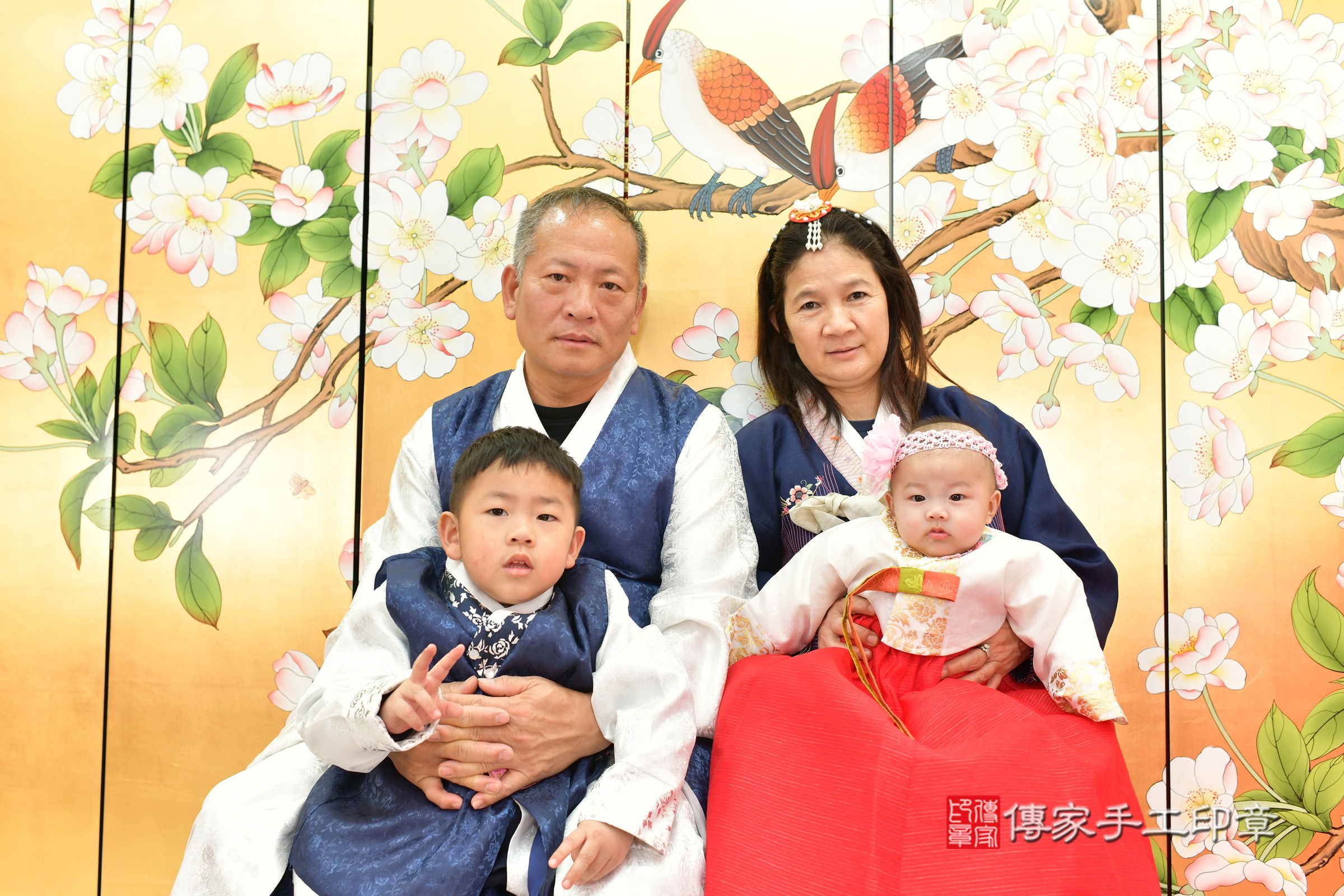 台中市北區瑜瑜寶寶收涎推薦：傳家台中店收涎中國風會場，嬰兒古禮收涎收口水流程儀式、收涎吉祥話、收涎餅乾、收涎拍照。收涎證書。2024.12.20，照片6