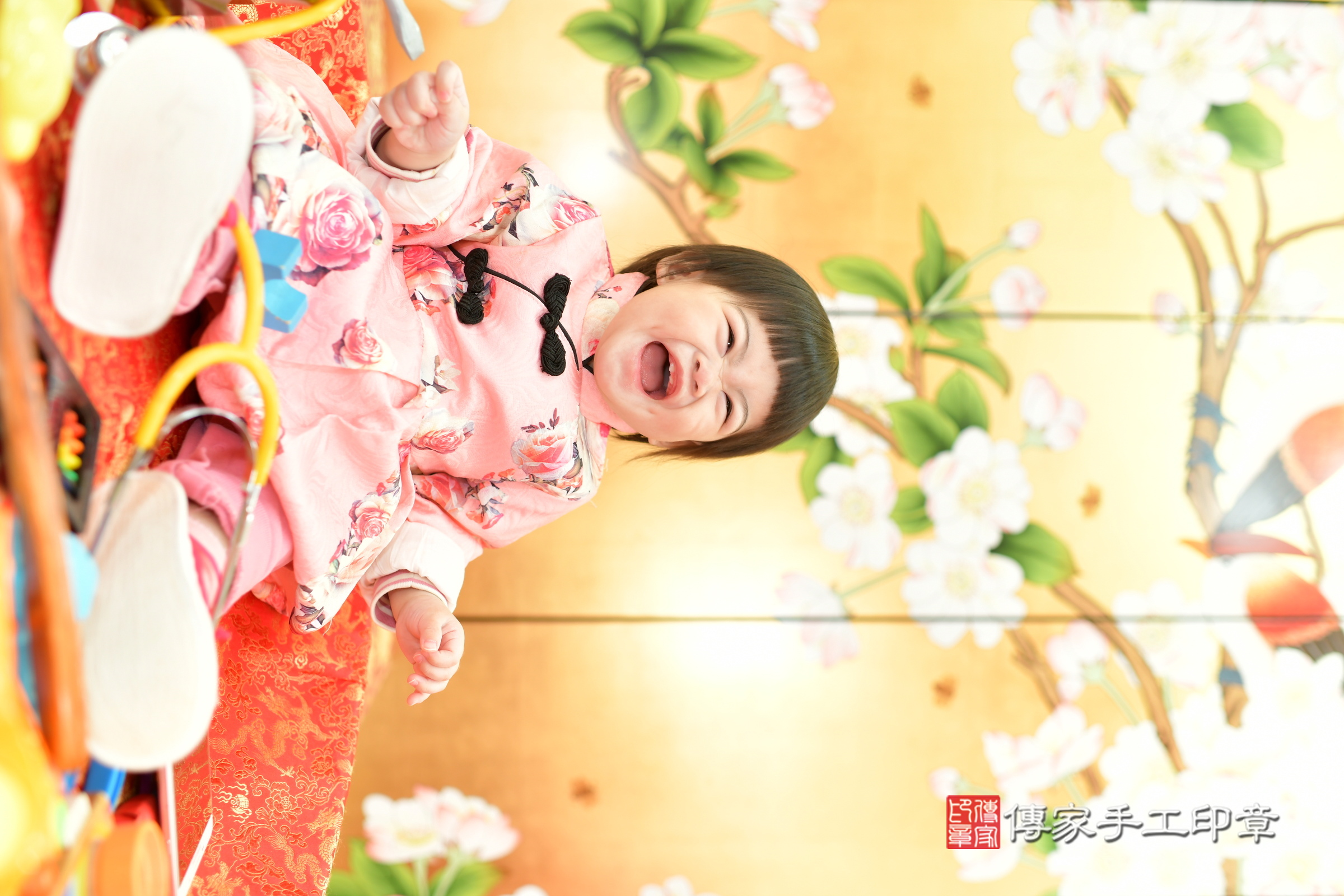 台中市北區小婕寶寶抓周推薦:傳家台中店抓周度脺中國風會場,嬰兒古禮抓周流程儀式吉祥話、抓周道具物品24種、拍照。抓周證書。2024.12.29,照片3 台中市北區小婕寶寶抓周推薦:傳家台中店抓周度脺中國風會場,嬰兒古禮抓周流程儀式吉祥話、抓周道具物品24種、拍照。抓周證書。2024.12.29,照片3