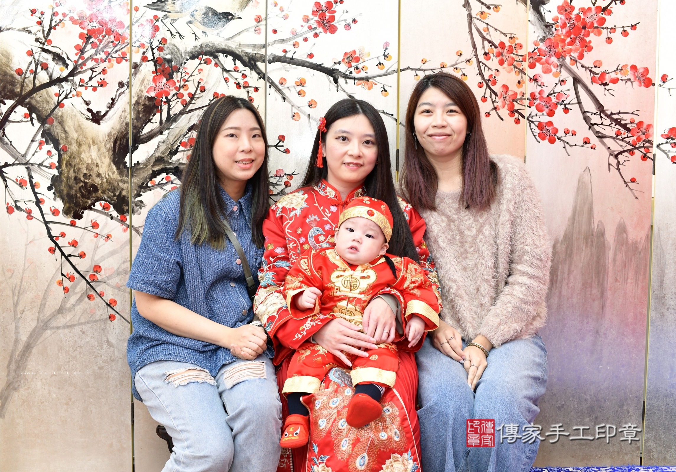 新北市永和區晏晏寶寶抓周推薦:傳家新北店抓周度脺中國風會場,嬰兒古禮抓周流程儀式吉祥話、抓周道具物品24種、拍照。抓周證書。2025.3.22,照片7 新北市永和區晏晏寶寶抓周推薦:傳家新北店抓周度脺中國風會場,嬰兒古禮抓周流程儀式吉祥話、抓周道具物品24種、拍照。抓周證書。2025.3.22,照片7