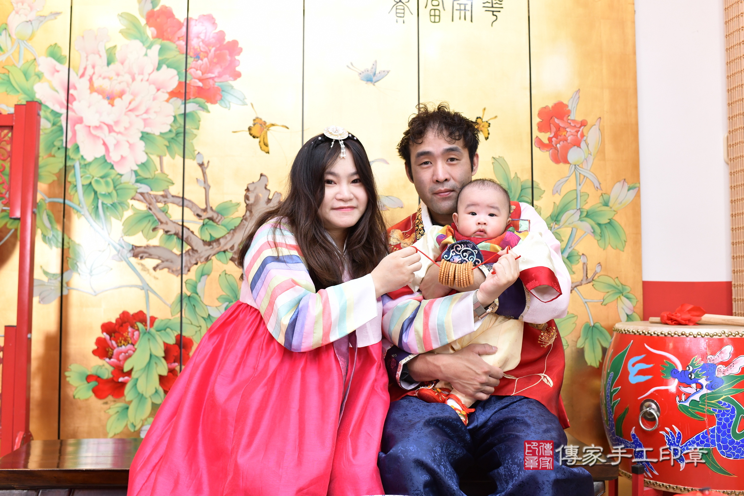 台北市大同區小杉寶寶收涎推薦:傳家台北店收涎中國風會場,嬰兒古禮收涎收口水流程儀式、收涎吉祥話、收涎餅乾、收涎拍照。收涎證書。2025.3.8,照片12 台北市大同區小杉寶寶收涎推薦:傳家台北店收涎中國風會場,嬰兒古禮收涎收口水流程儀式、收涎吉祥話、收涎餅乾、收涎拍照。收涎證書。2025.3.8,照片12