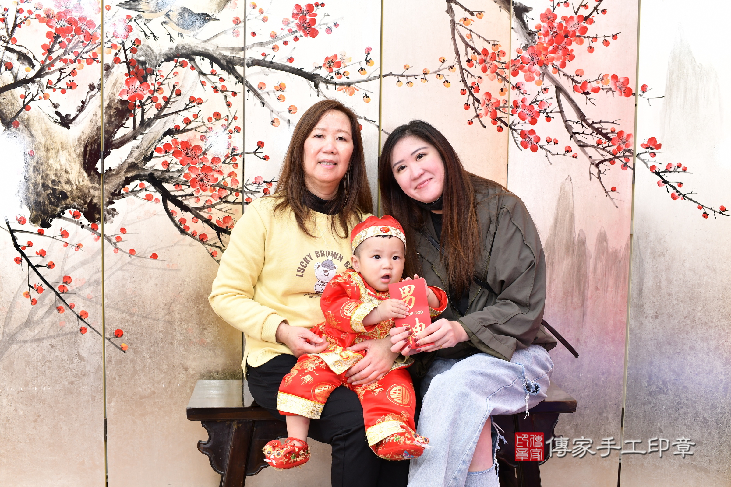 新北市永和區小競寶寶抓周推薦:傳家新北店抓周度脺中國風會場,嬰兒古禮抓周流程儀式吉祥話、抓周道具物品24種、拍照。抓周證書。2025.3.28,照片3 新北市永和區小競寶寶抓周推薦:傳家新北店抓周度脺中國風會場,嬰兒古禮抓周流程儀式吉祥話、抓周道具物品24種、拍照。抓周證書。2025.3.28,照片3