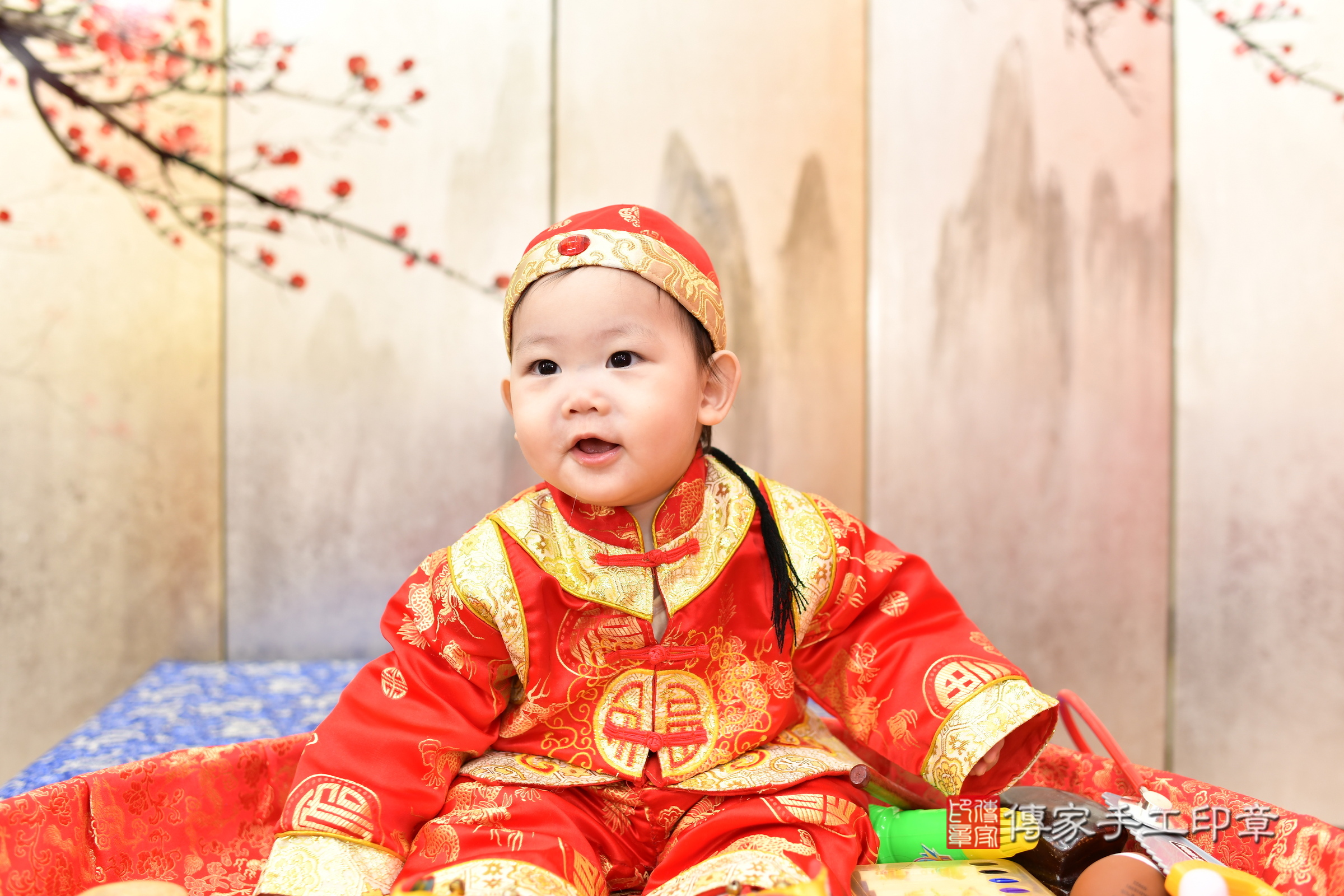 新北市永和區睿睿寶寶抓周推薦:傳家新北店抓周度脺中國風會場,嬰兒古禮抓周流程儀式吉祥話、抓周道具物品24種、拍照。抓周證書。2025.3.30,照片10 新北市永和區睿睿寶寶抓周推薦:傳家新北店抓周度脺中國風會場,嬰兒古禮抓周流程儀式吉祥話、抓周道具物品24種、拍照。抓周證書。2025.3.30,照片10