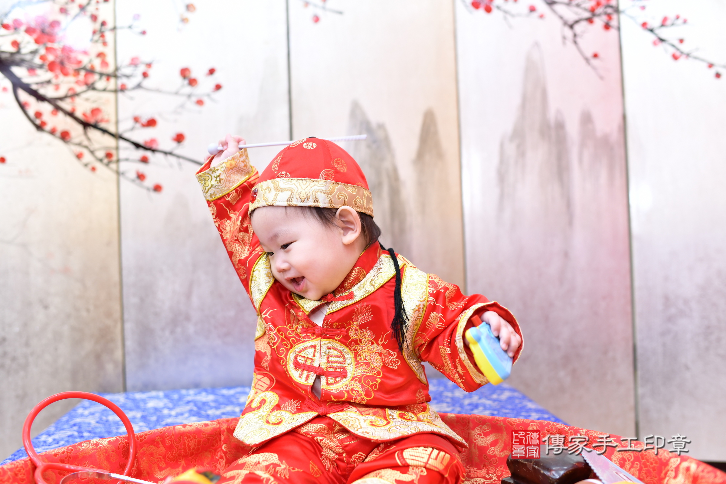 新北市永和區睿睿寶寶抓周推薦:傳家新北店抓周度脺中國風會場,嬰兒古禮抓周流程儀式吉祥話、抓周道具物品24種、拍照。抓周證書。2025.3.30,照片9 新北市永和區睿睿寶寶抓周推薦:傳家新北店抓周度脺中國風會場,嬰兒古禮抓周流程儀式吉祥話、抓周道具物品24種、拍照。抓周證書。2025.3.30,照片9