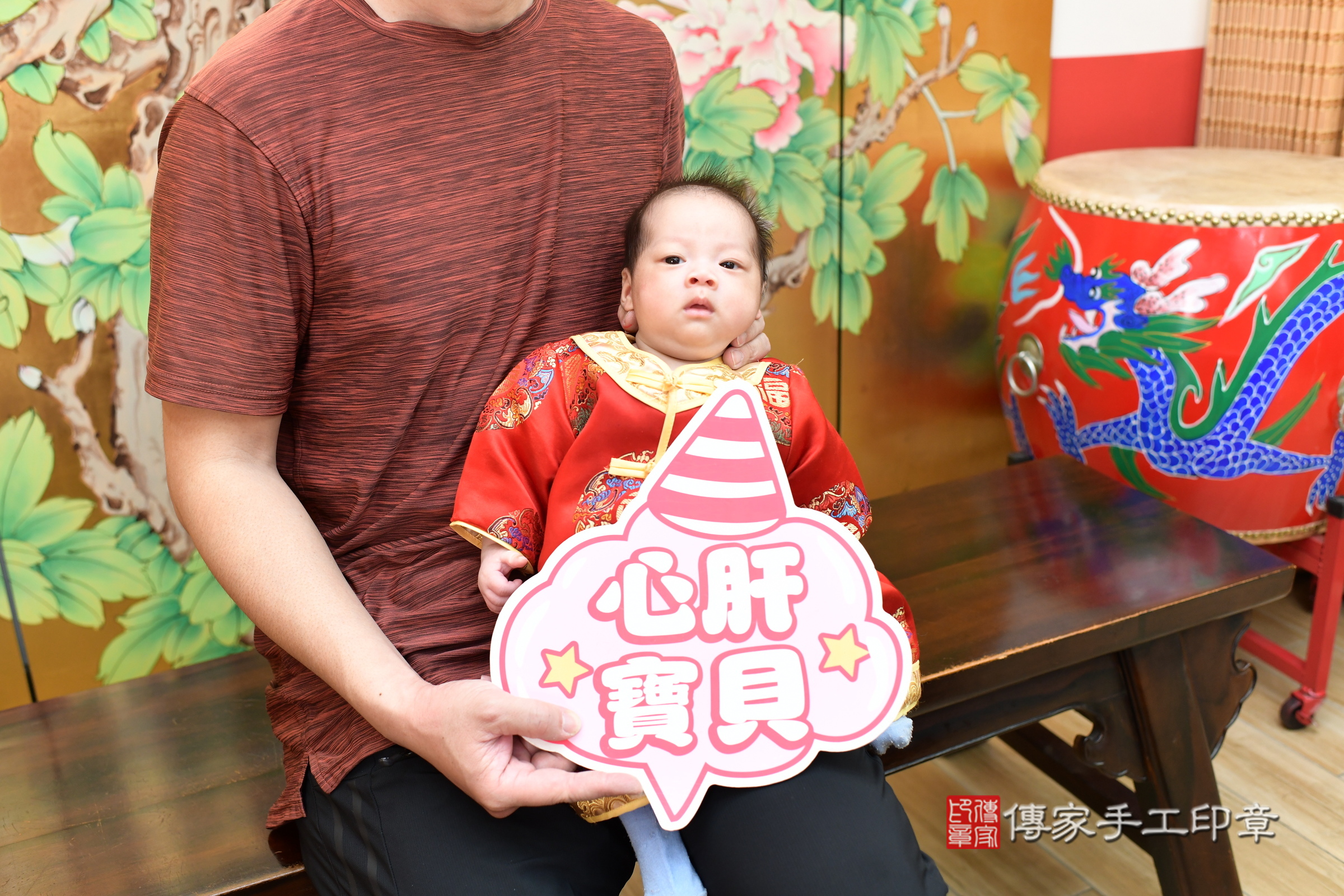 小瑀寶寶和小緯寶寶(台北市大同區嬰兒寶寶滿月剃頭理髮、嬰兒剃胎毛儀式吉祥話)。中國風會場，爸媽寶貝穿「日中韓」古裝禮服。專業拍照、證書。★購買「臍帶章、肚臍章、胎毛筆刷印章」贈送：剃頭、收涎、抓周，三選一。2025.3.25，照片5