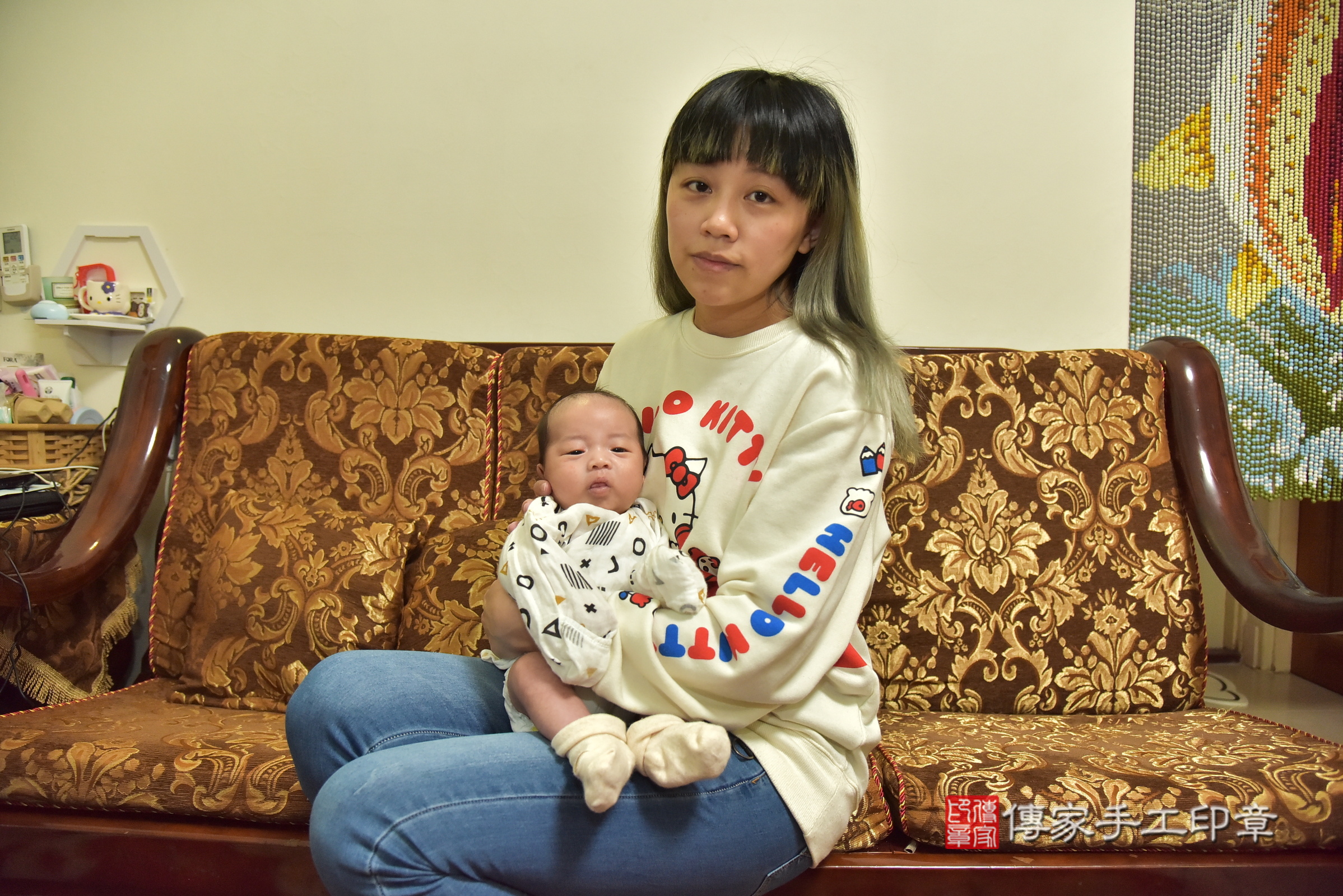 宸宸寶寶(新北市中和區到府嬰兒宸宸寶寶滿月剃頭理髮、到府嬰兒剃胎毛儀式吉祥話)。到府剃頭剃胎毛主持、專業拍照、證書。★購買「臍帶章、肚臍章、胎毛筆刷印章」贈送：剃頭、收涎、抓周，三選一。2025.3.27，照片3