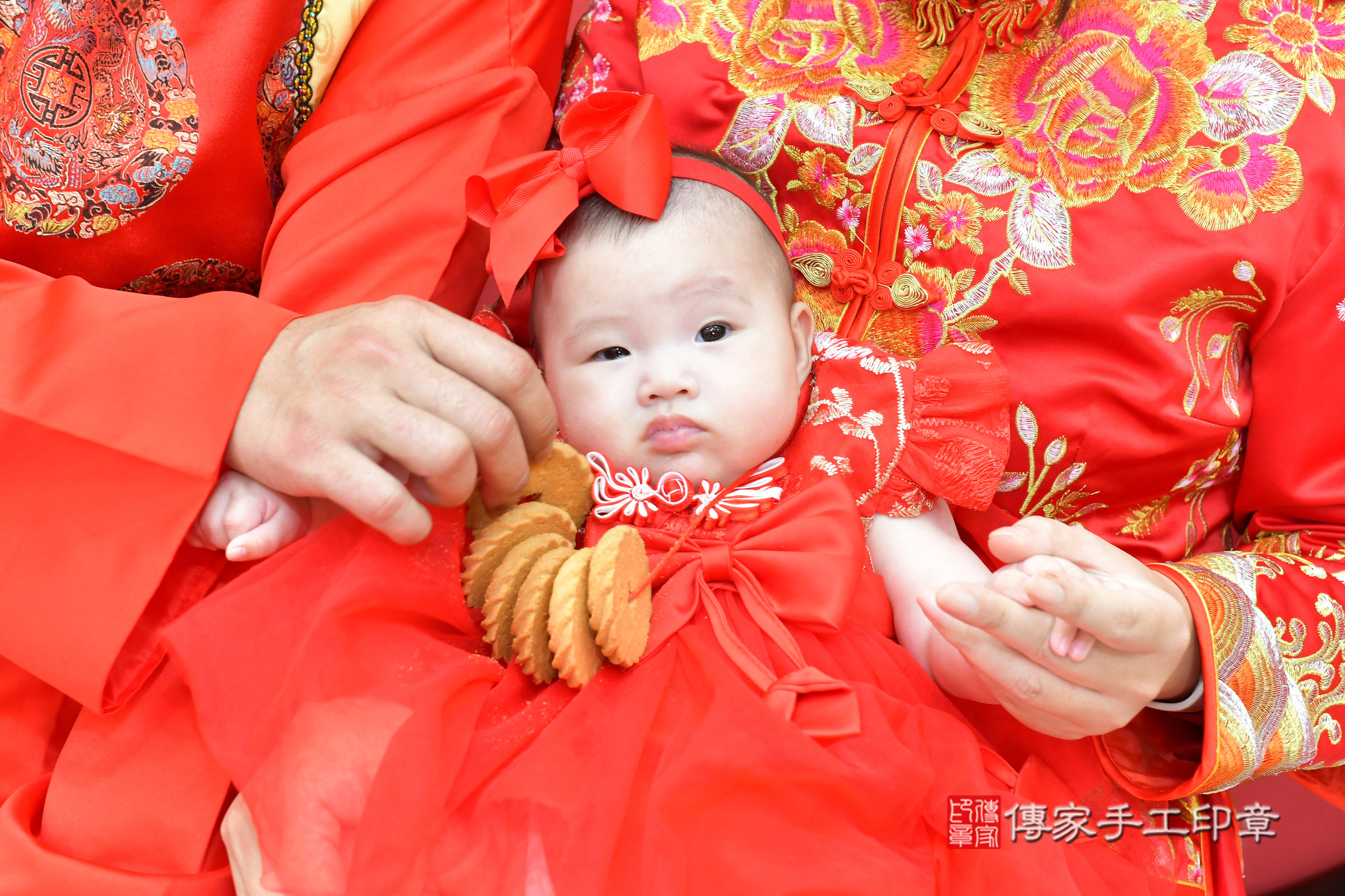 台中市北區小寧寶寶收涎推薦：傳家台中店收涎中國風會場，嬰兒古禮收涎收口水流程儀式、收涎吉祥話、收涎餅乾、收涎拍照。收涎證書。2025.3.16，照片10