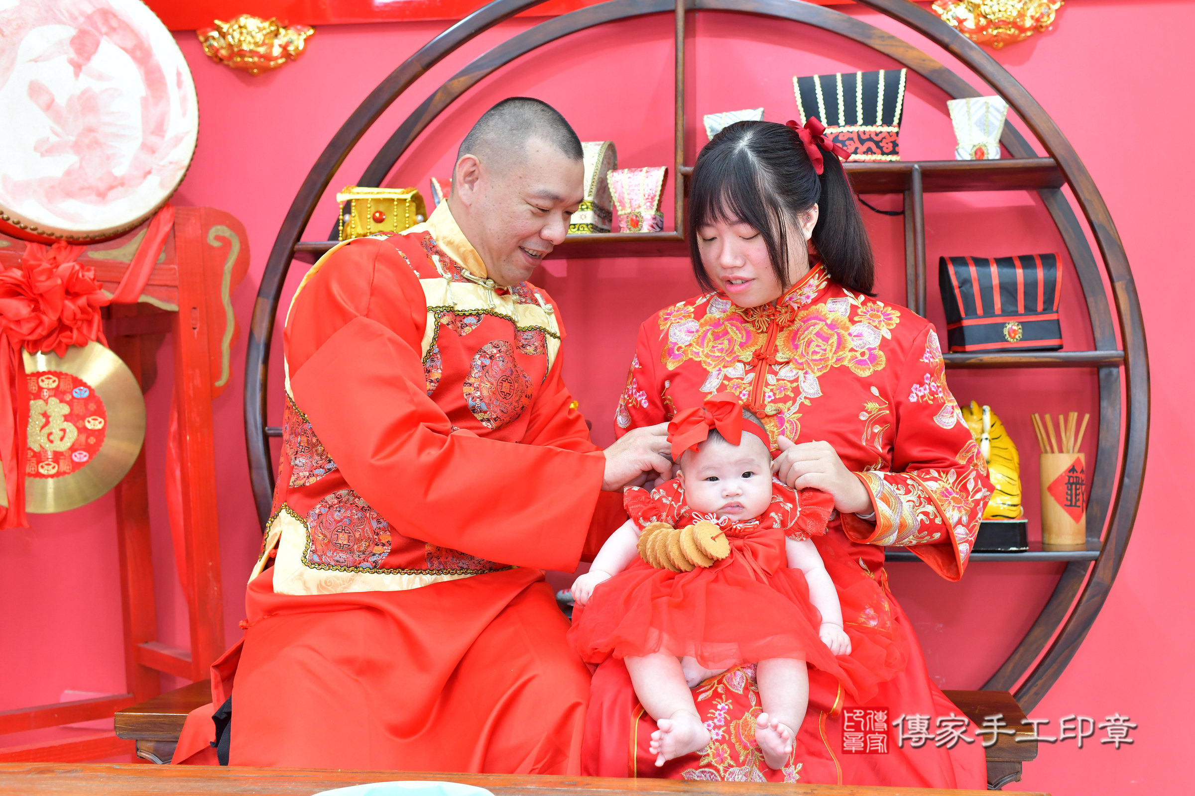 台中市北區小寧寶寶收涎推薦：傳家台中店收涎中國風會場，嬰兒古禮收涎收口水流程儀式、收涎吉祥話、收涎餅乾、收涎拍照。收涎證書。2025.3.16，照片8