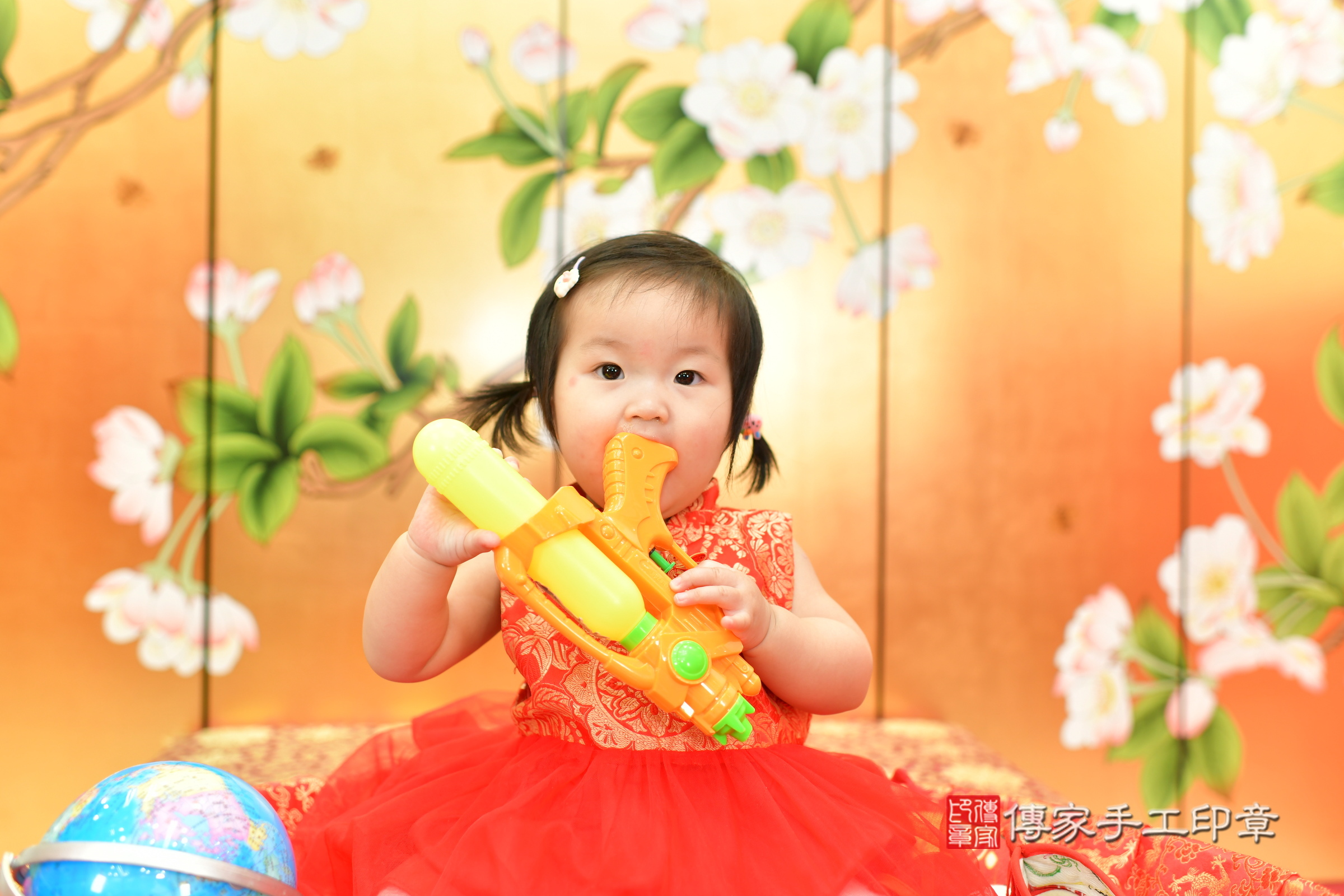 台中市北區晴晴寶寶抓周推薦：傳家台中店抓周度脺中國風會場，嬰兒古禮抓周流程儀式吉祥話、抓周道具物品24種、拍照。抓周證書。2025.3.1，照片13