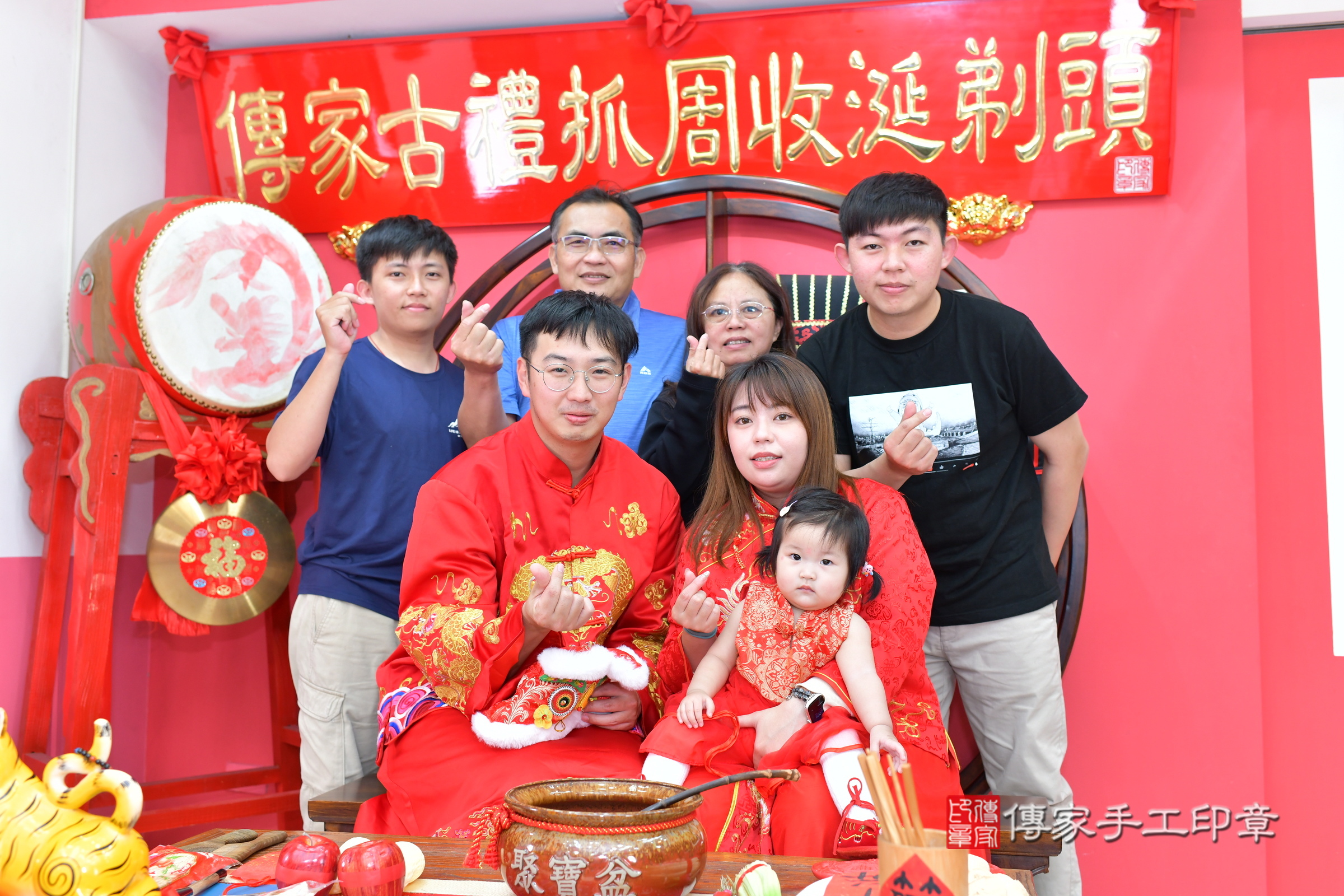 台中市北區晴晴寶寶抓周推薦：傳家台中店抓周度脺中國風會場，嬰兒古禮抓周流程儀式吉祥話、抓周道具物品24種、拍照。抓周證書。2025.3.1，照片29