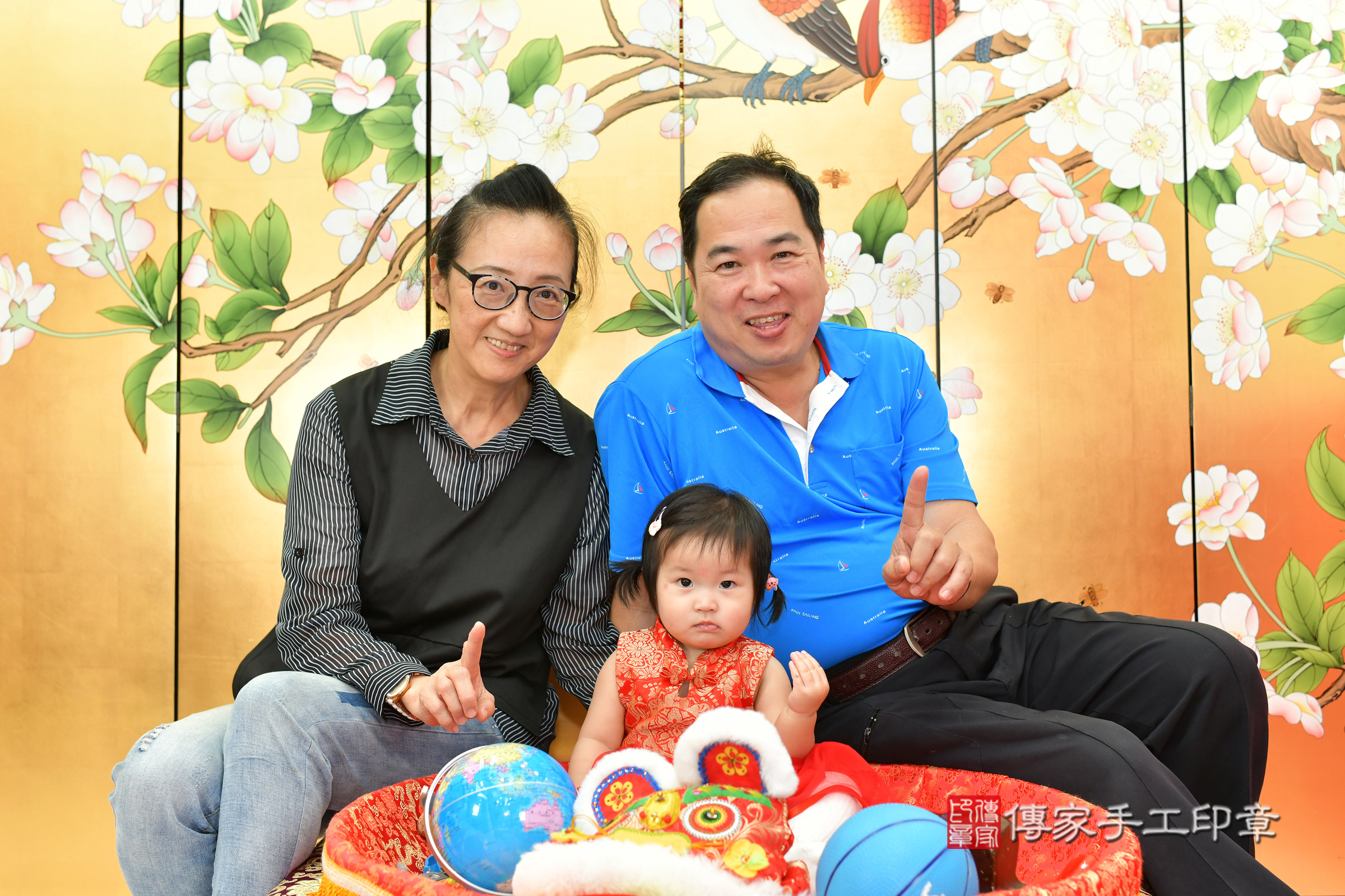 台中市北區晴晴寶寶抓周推薦：傳家台中店抓周度脺中國風會場，嬰兒古禮抓周流程儀式吉祥話、抓周道具物品24種、拍照。抓周證書。2025.3.1，照片7