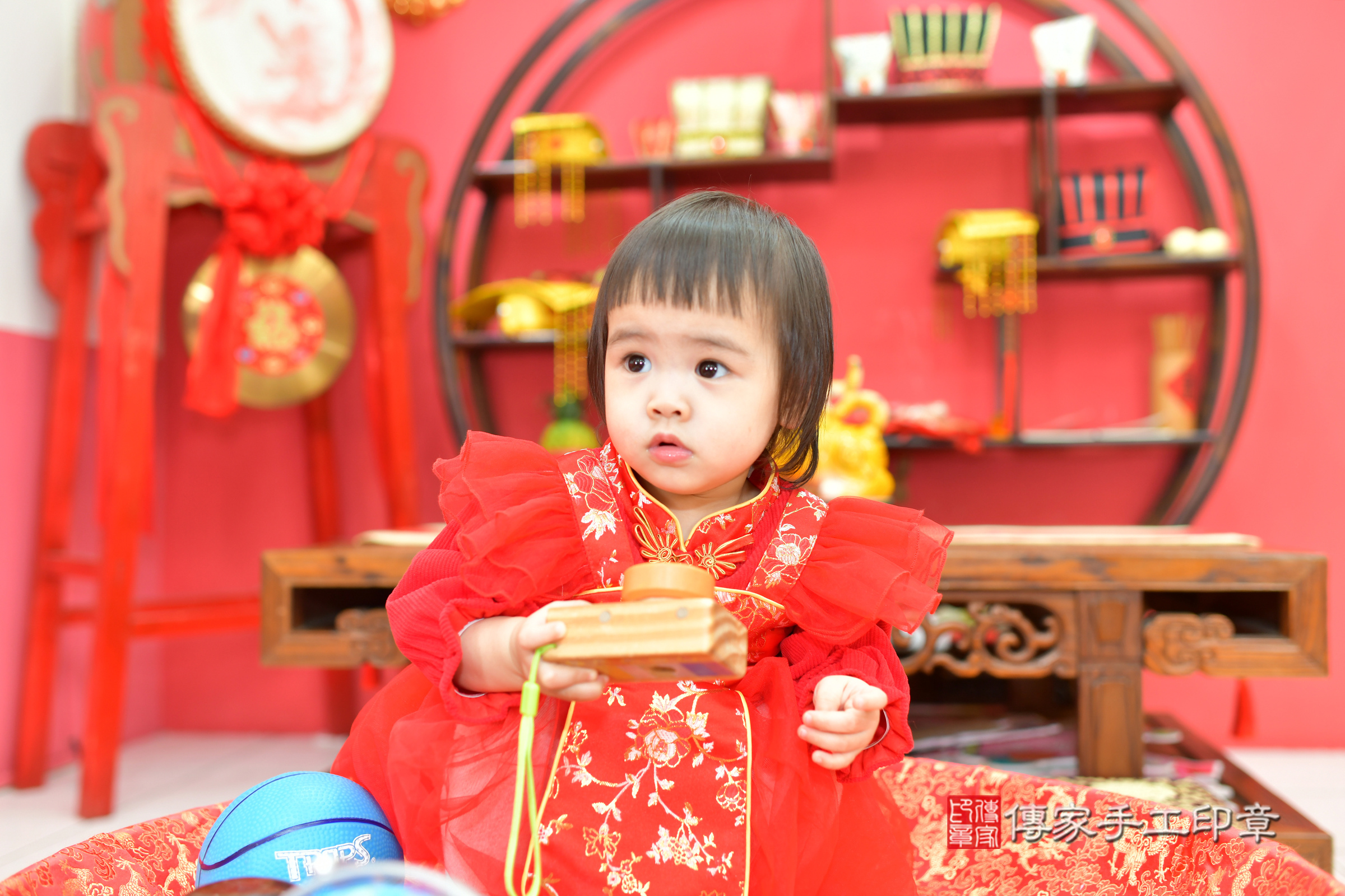台中市北區小葵寶寶抓周推薦:傳家台中店抓周度脺中國風會場,嬰兒古禮抓周流程儀式吉祥話、抓周道具物品24種、拍照。抓周證書。2025.3.3,照片13 台中市北區小葵寶寶抓周推薦:傳家台中店抓周度脺中國風會場,嬰兒古禮抓周流程儀式吉祥話、抓周道具物品24種、拍照。抓周證書。2025.3.3,照片13