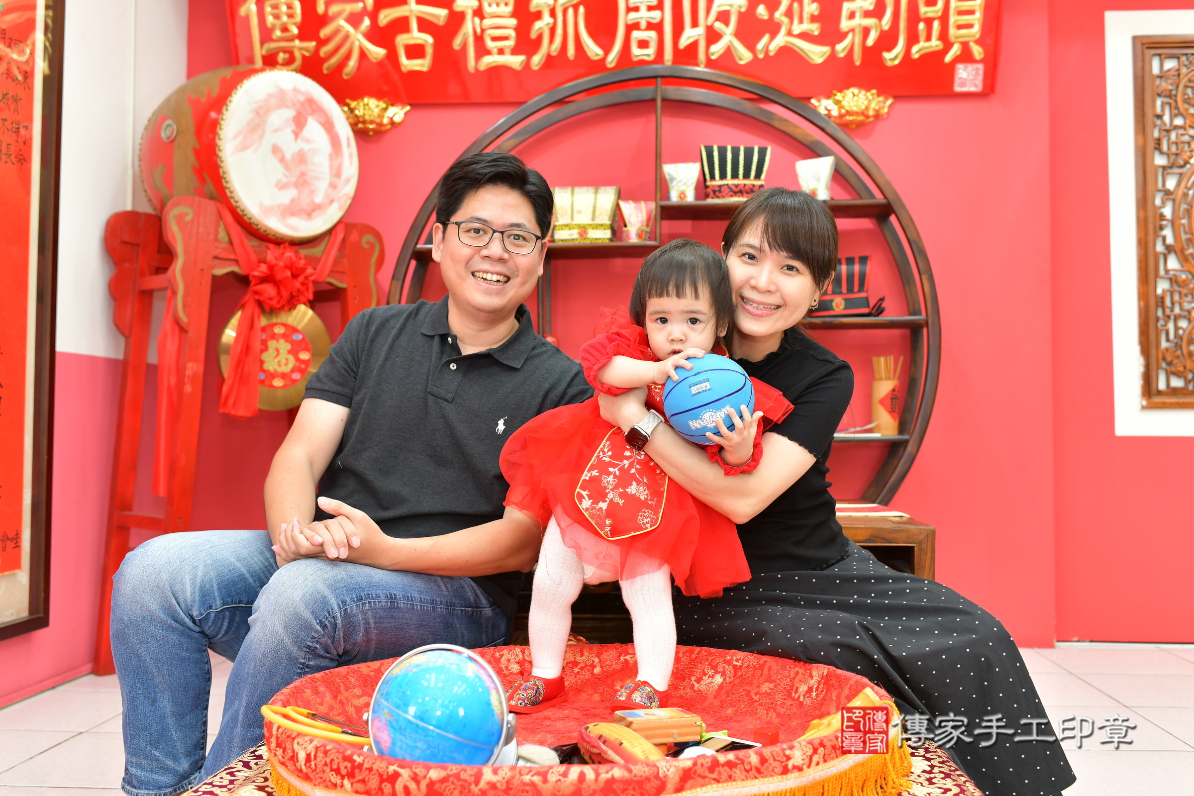 台中市北區小葵寶寶抓周推薦:傳家台中店抓周度脺中國風會場,嬰兒古禮抓周流程儀式吉祥話、抓周道具物品24種、拍照。抓周證書。2025.3.3,照片7 台中市北區小葵寶寶抓周推薦:傳家台中店抓周度脺中國風會場,嬰兒古禮抓周流程儀式吉祥話、抓周道具物品24種、拍照。抓周證書。2025.3.3,照片7