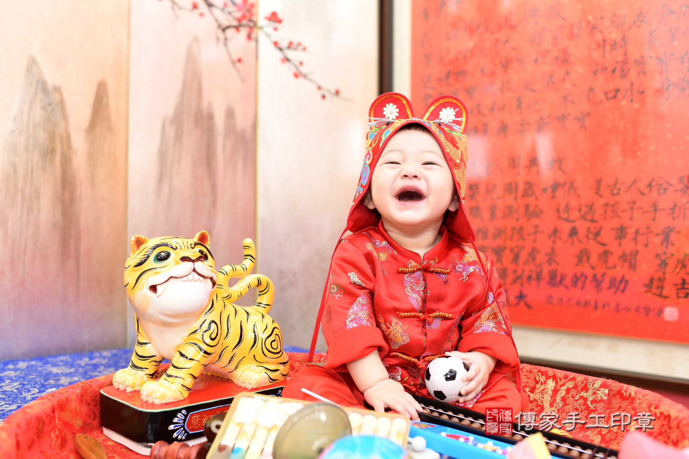 新北市永和區辰辰寶寶抓周推薦:傳家新北店抓周度脺中國風會場,嬰兒古禮抓周流程儀式吉祥話、抓周道具物品24種、拍照。抓周證書。2025.4.24,照片12 新北市永和區辰辰寶寶抓周推薦:傳家新北店抓周度脺中國風會場,嬰兒古禮抓周流程儀式吉祥話、抓周道具物品24種、拍照。抓周證書。2025.4.24,照片12
