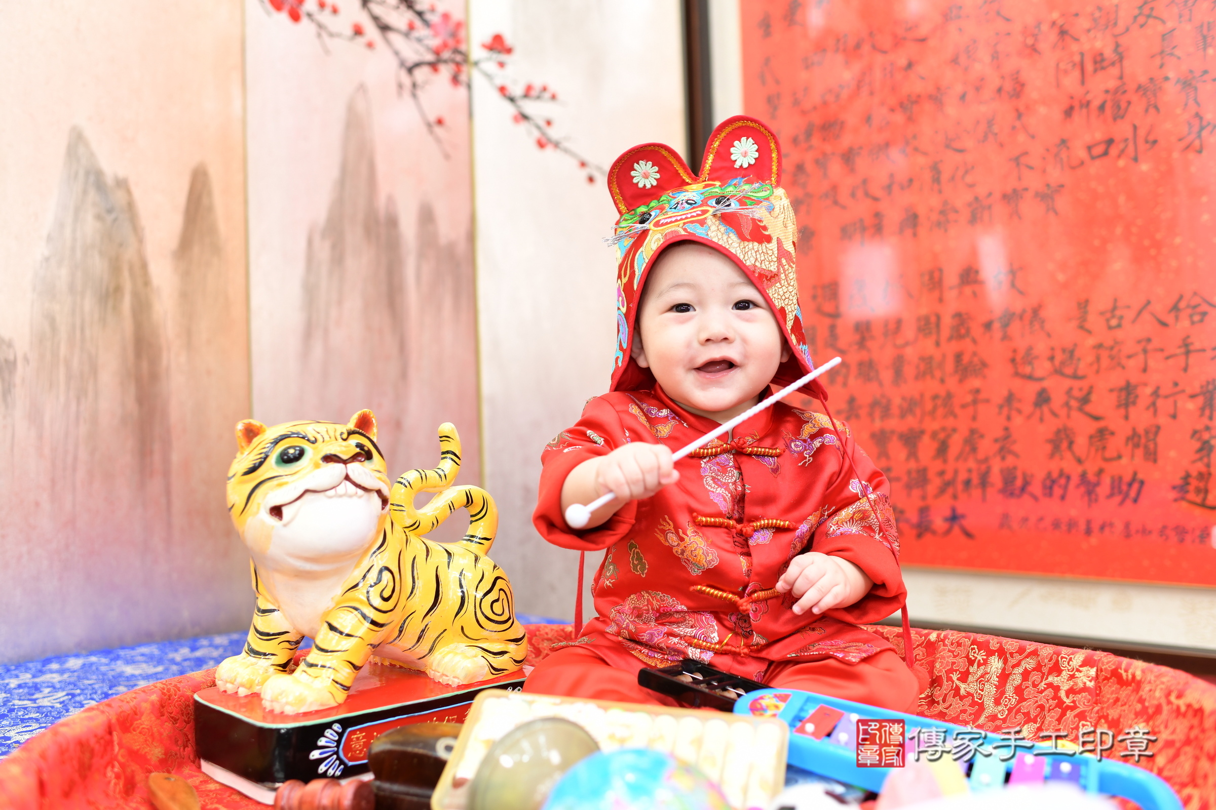 新北市永和區辰辰寶寶抓周推薦:傳家新北店抓周度脺中國風會場,嬰兒古禮抓周流程儀式吉祥話、抓周道具物品24種、拍照。抓周證書。2025.4.24,照片11 新北市永和區辰辰寶寶抓周推薦:傳家新北店抓周度脺中國風會場,嬰兒古禮抓周流程儀式吉祥話、抓周道具物品24種、拍照。抓周證書。2025.4.24,照片11